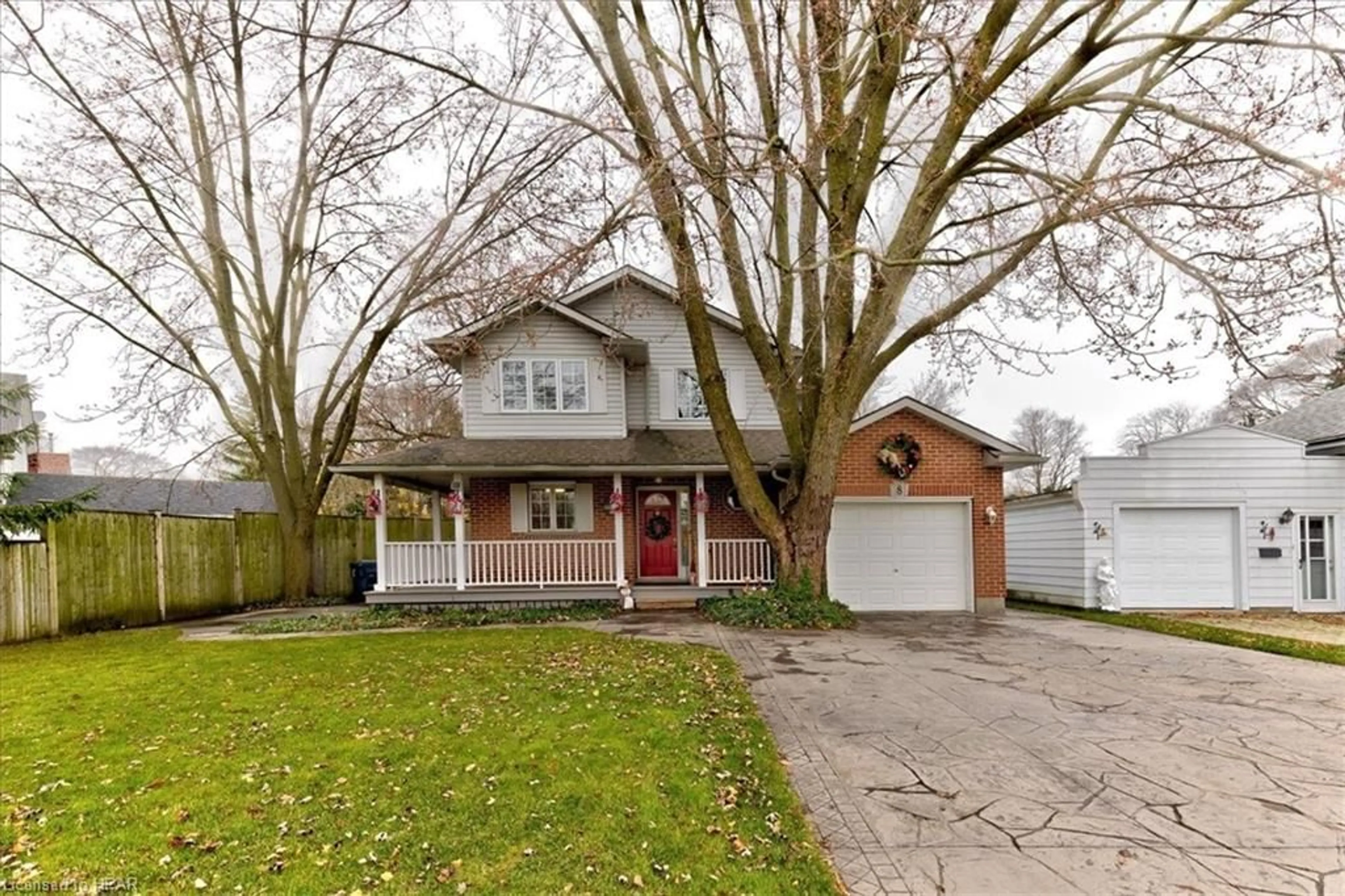 Frontside or backside of a home, cottage for 8 Oak St, Stratford Ontario N5A 2G1