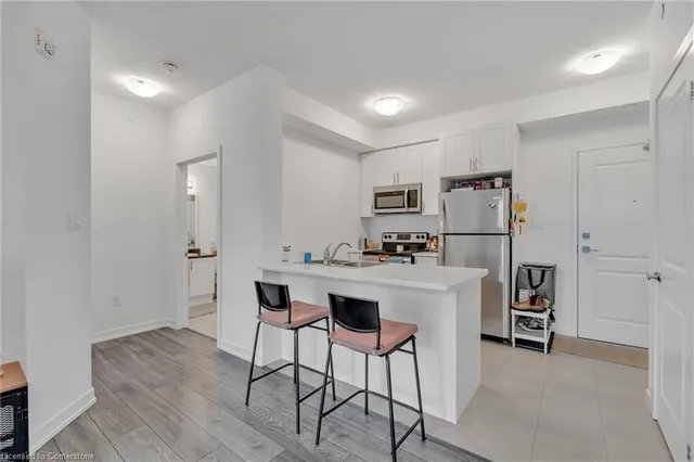 Additional property image - 101 Shoreview Pl Unit 212