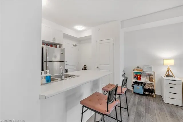 Additional property image - 101 Shoreview Pl Unit 212