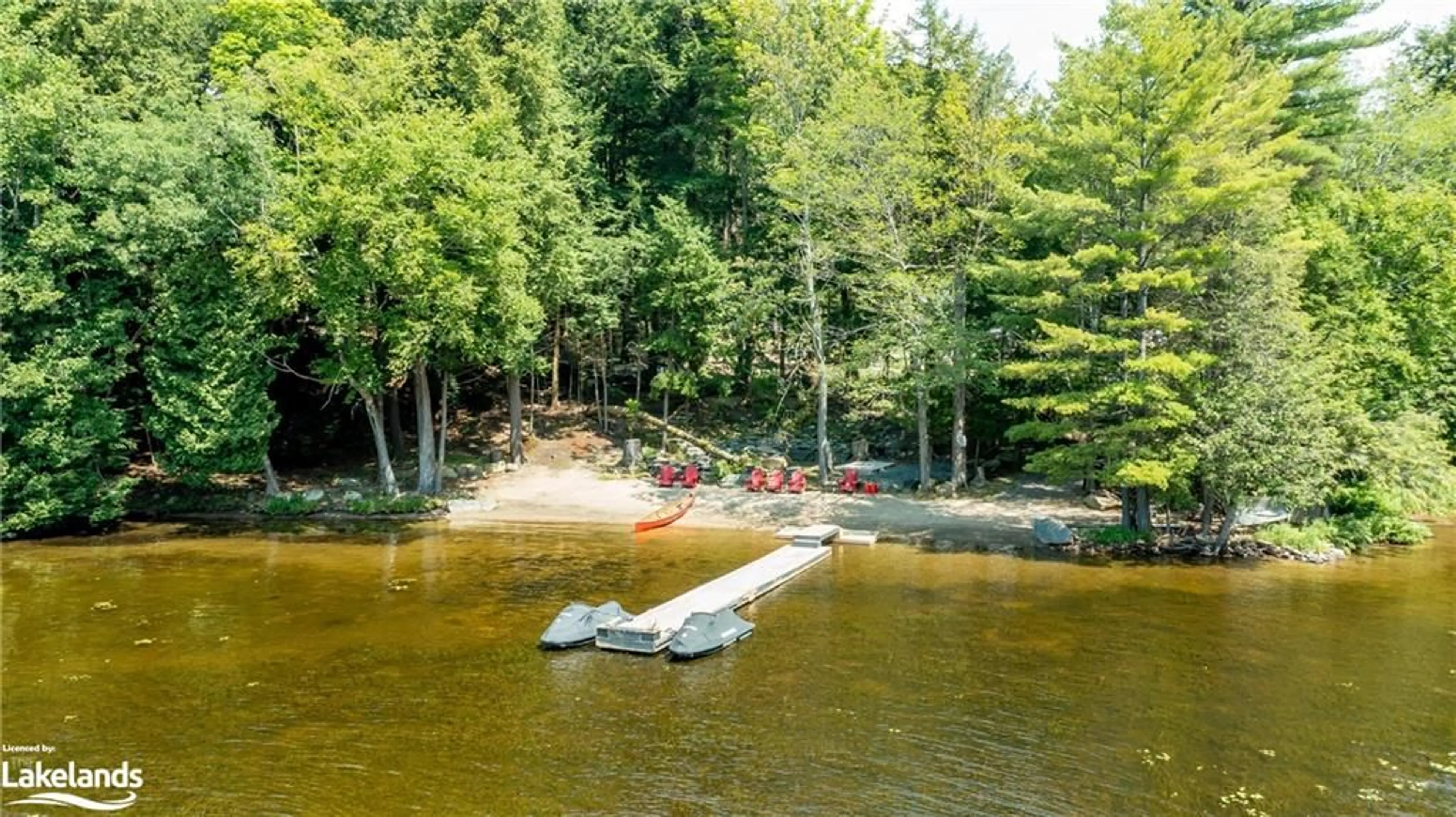 Patio, lake for 1039 Viewpoint Trail, Bracebridge Ontario P1P 1L1