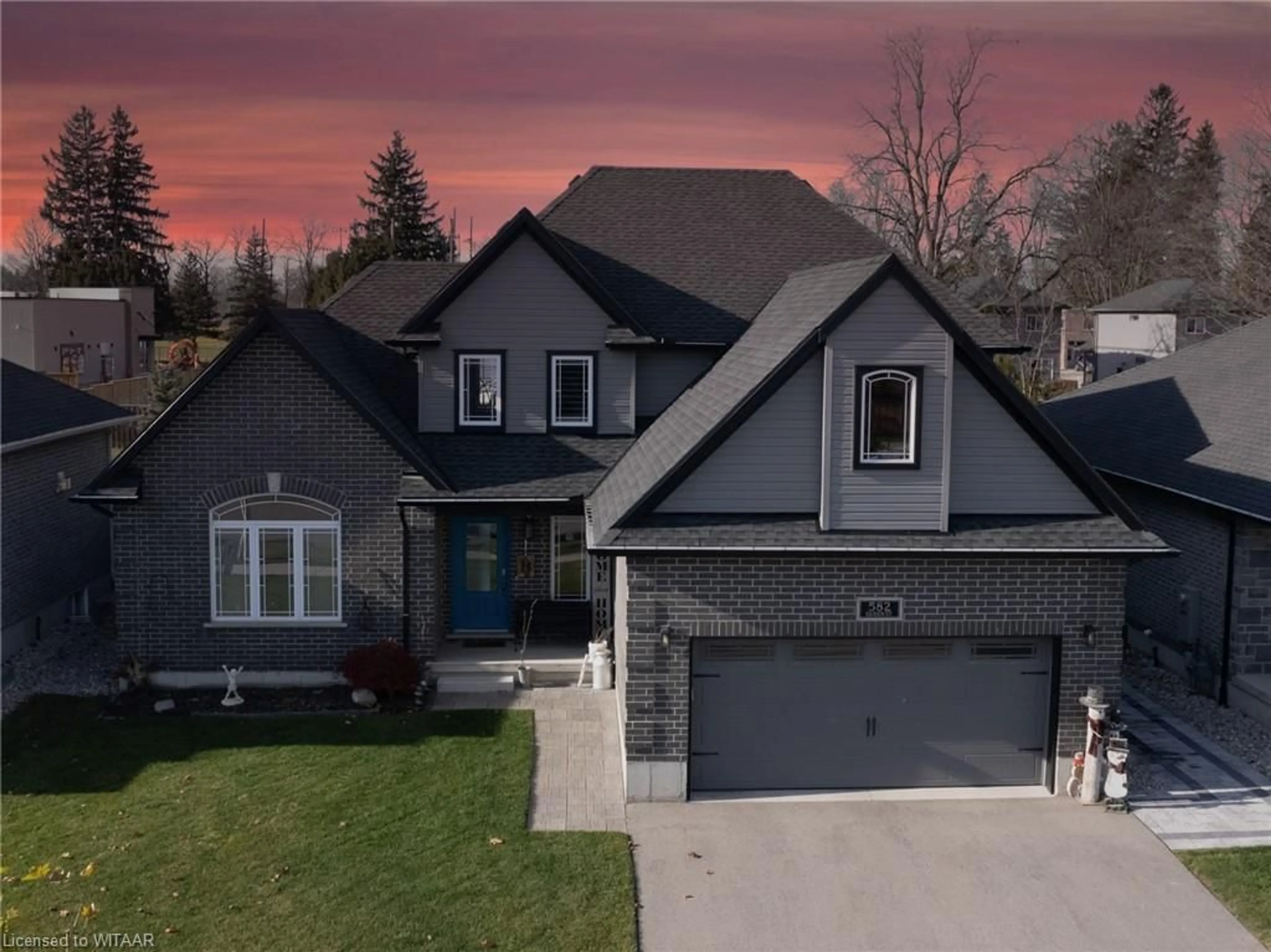 Frontside or backside of a home, the street view for 582 Queen Street St, Innerkip Ontario N0J 1M0