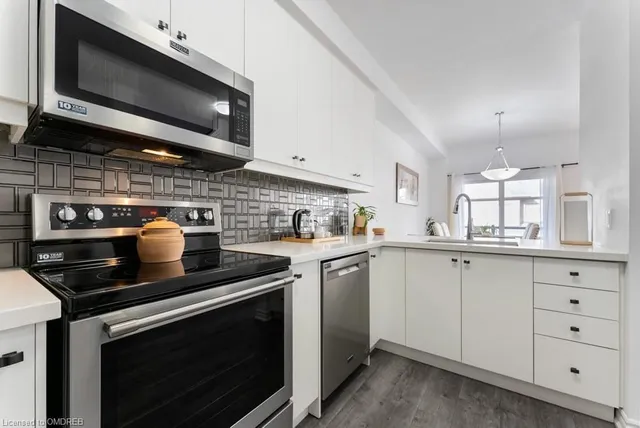 Additional property image - 61 Soho St Unit 84