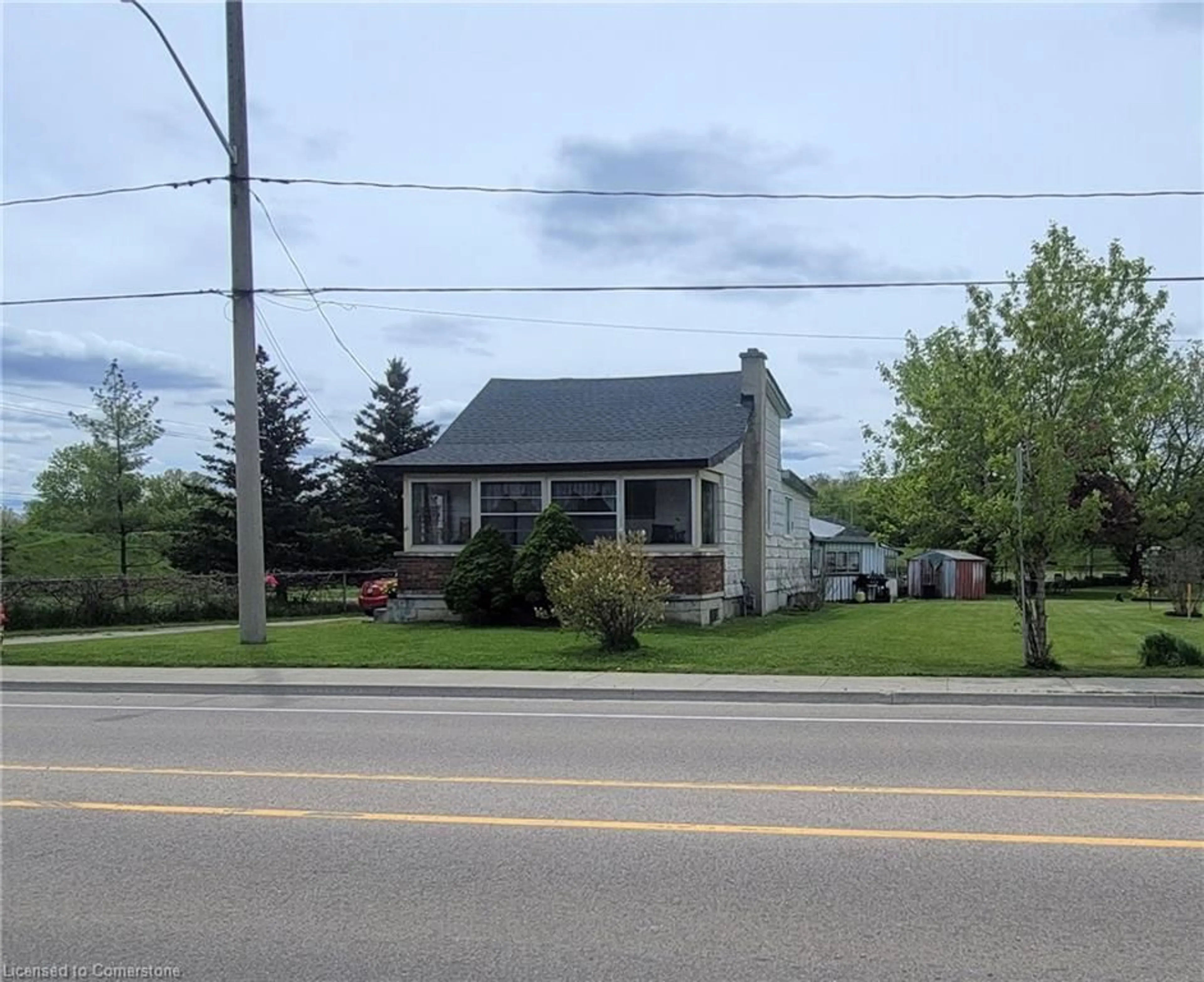 Frontside or backside of a home, the front or back of building for 46 Bridge St, Kitchener Ontario N2K 1J6