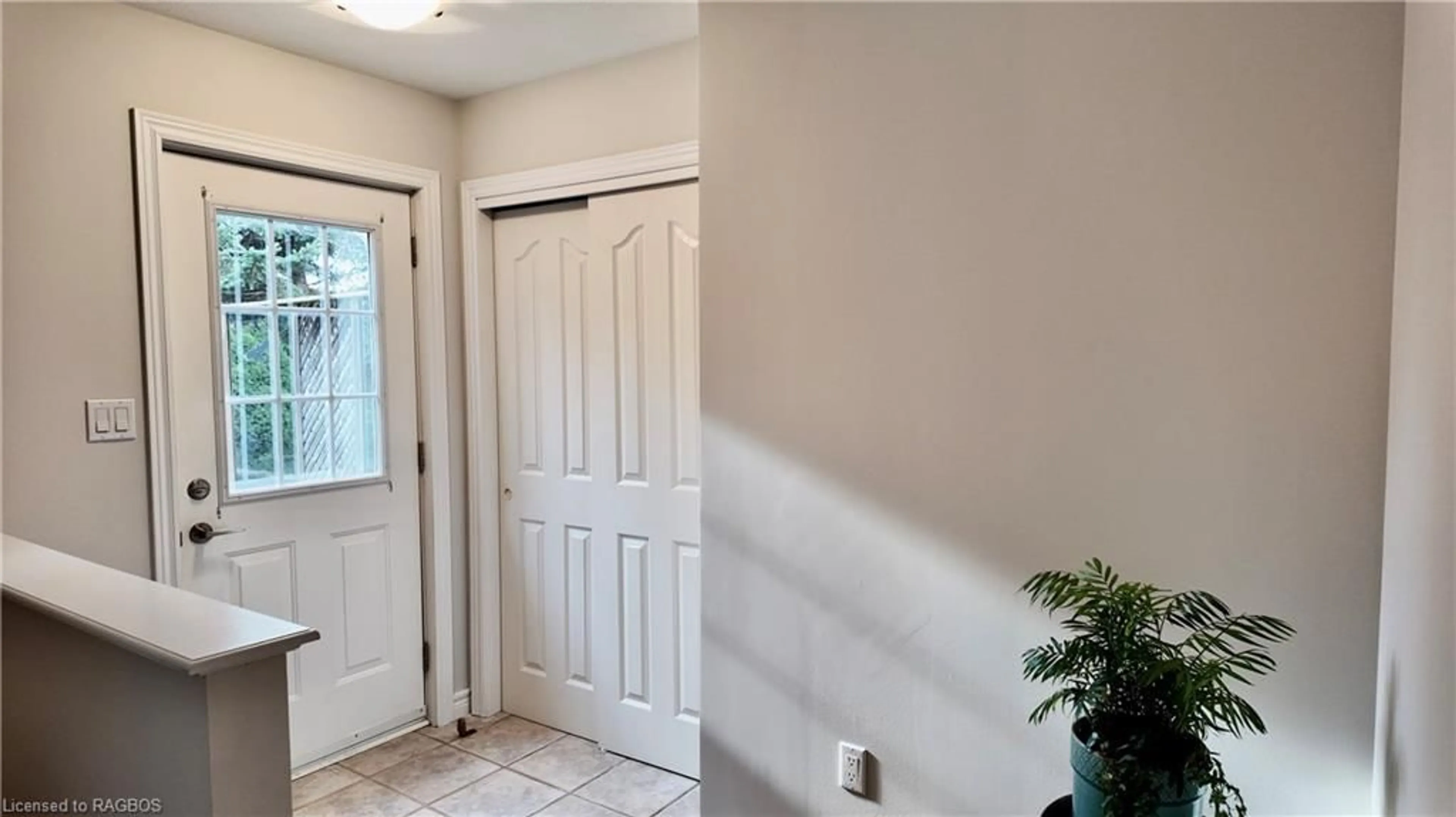 Indoor entryway, not visible floor for 166 Bell Dr, Huron-Kinloss Ontario N2Z 0B3