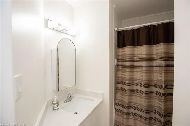 Additional property image - 73 Fonthill Rd