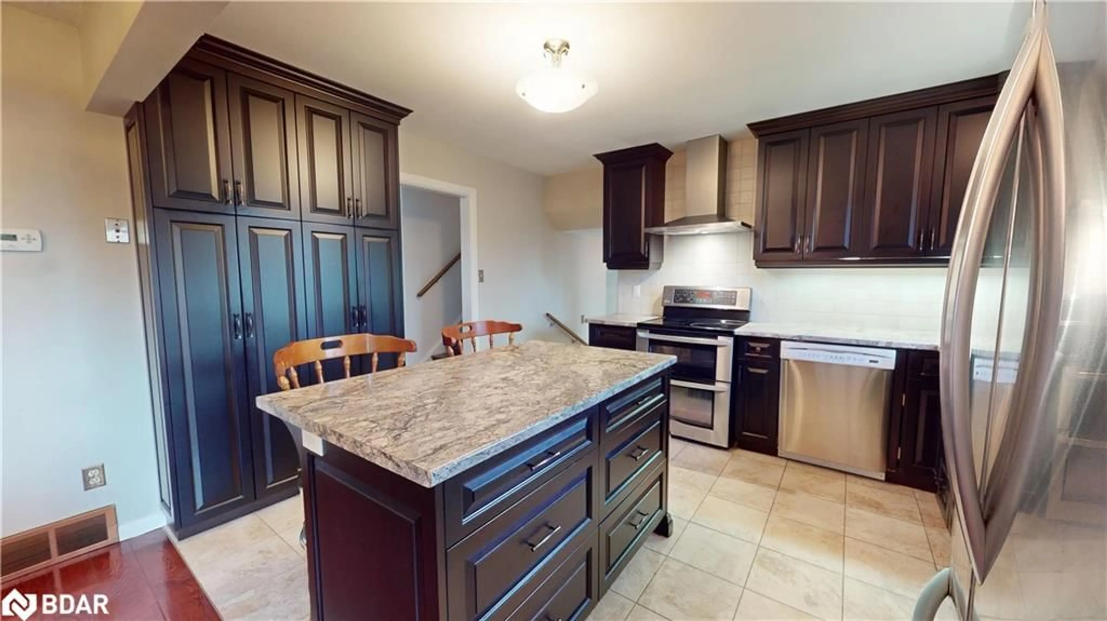 Open concept kitchen for 8 Champlain Pl, Guelph Ontario N1G 3C2