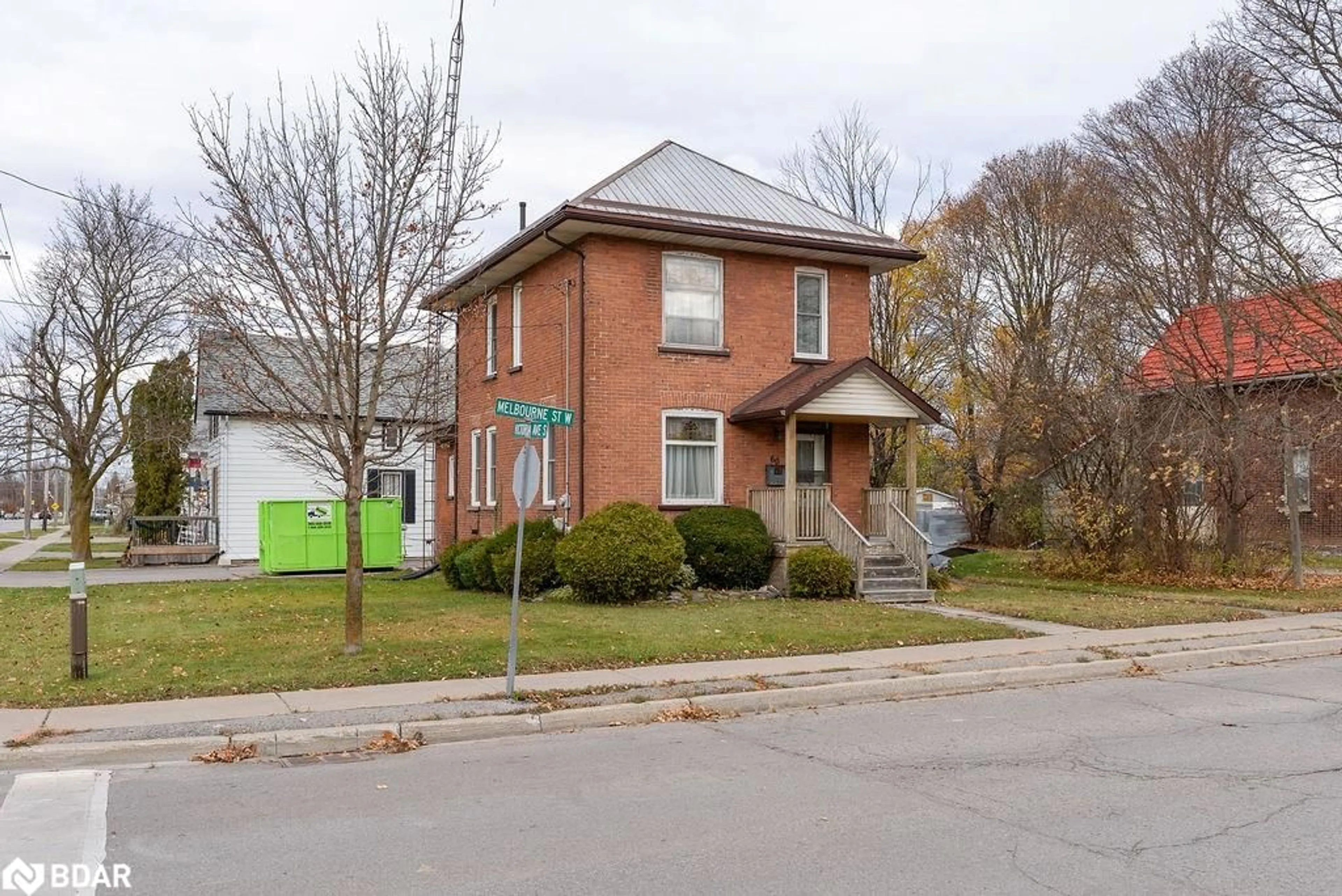 Frontside or backside of a home, the street view for 60 Melbourne St, Lindsay Ontario K9V 2T1