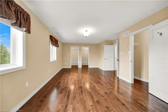 Additional property image - 61 Waterford Cres