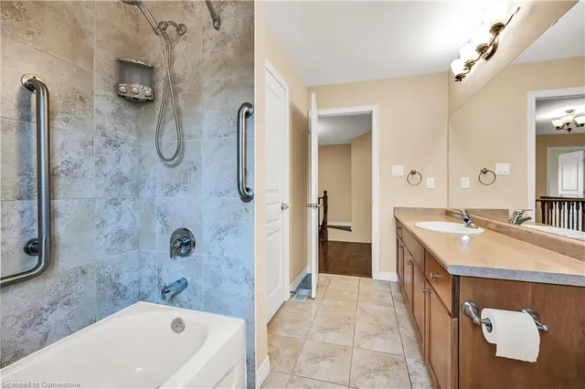 Additional property image - 61 Waterford Cres