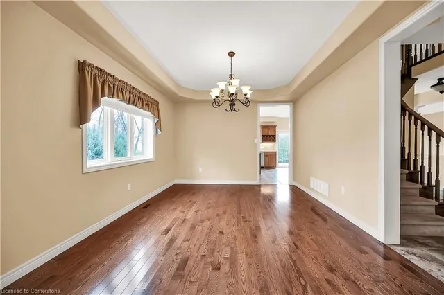 Additional property image - 61 Waterford Cres
