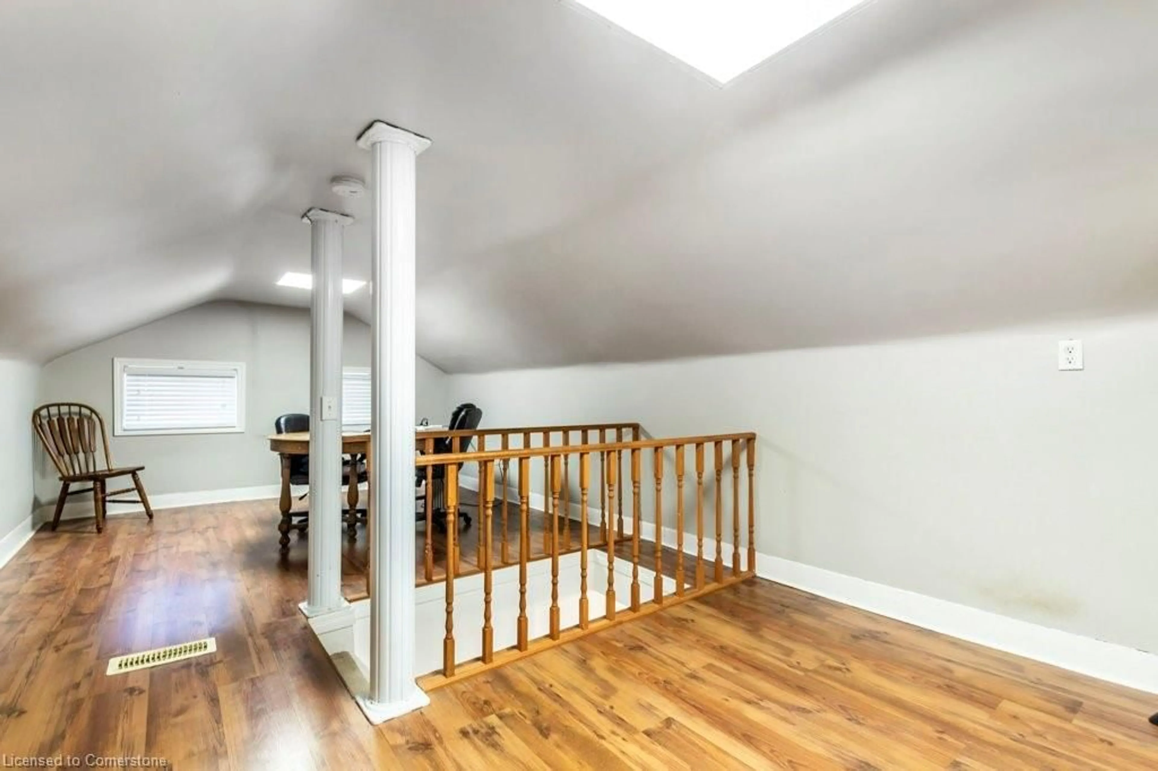 Indoor foyer, wood floors for 9 Adam St, Cambridge Ontario N3C 2K1