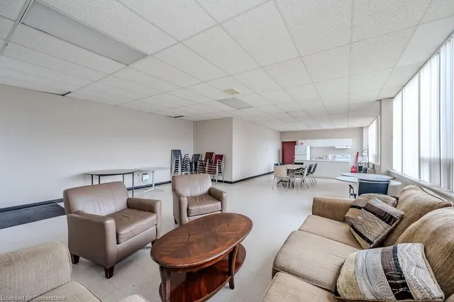 Additional property image - 3227 King St Unit 301