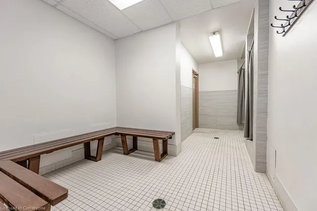 Additional property image - 3227 King St Unit 301