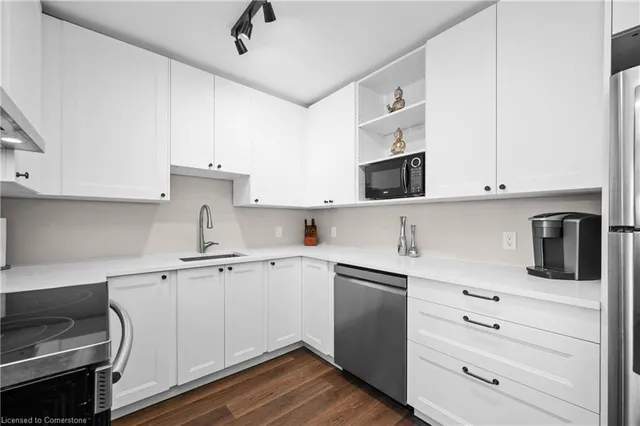 Additional property image - 305 East 24th St
