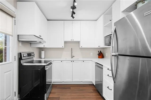 Additional property image - 305 East 24th St