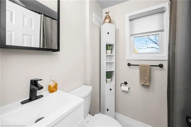 Additional property image - 305 East 24th St