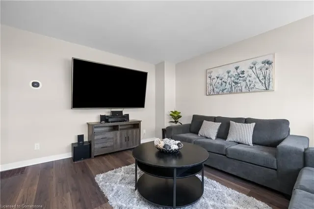 Additional property image - 305 East 24th St