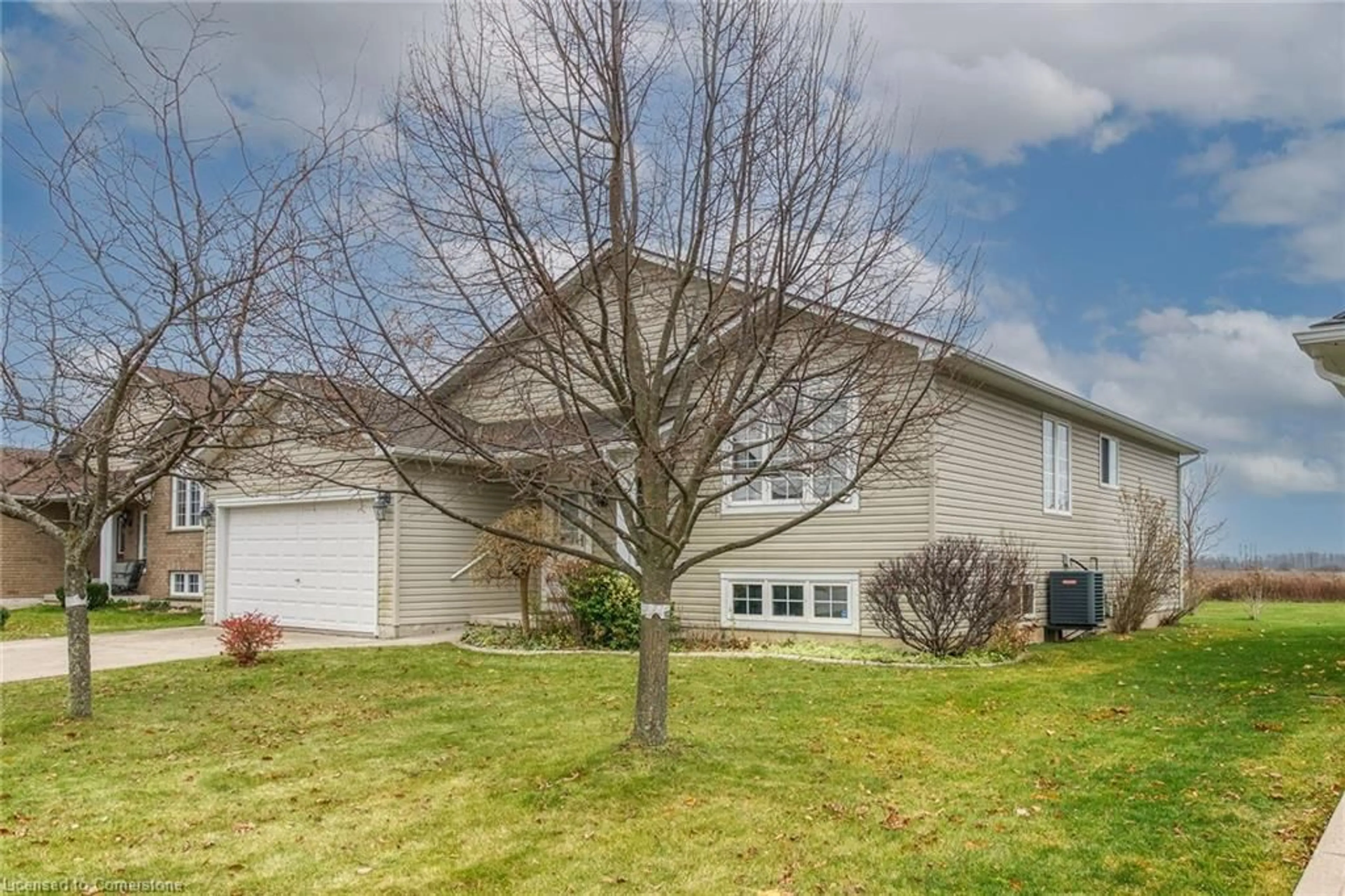 Frontside or backside of a home, cottage for 9 Helen Drive, Hagersville Ontario N0A 1H0