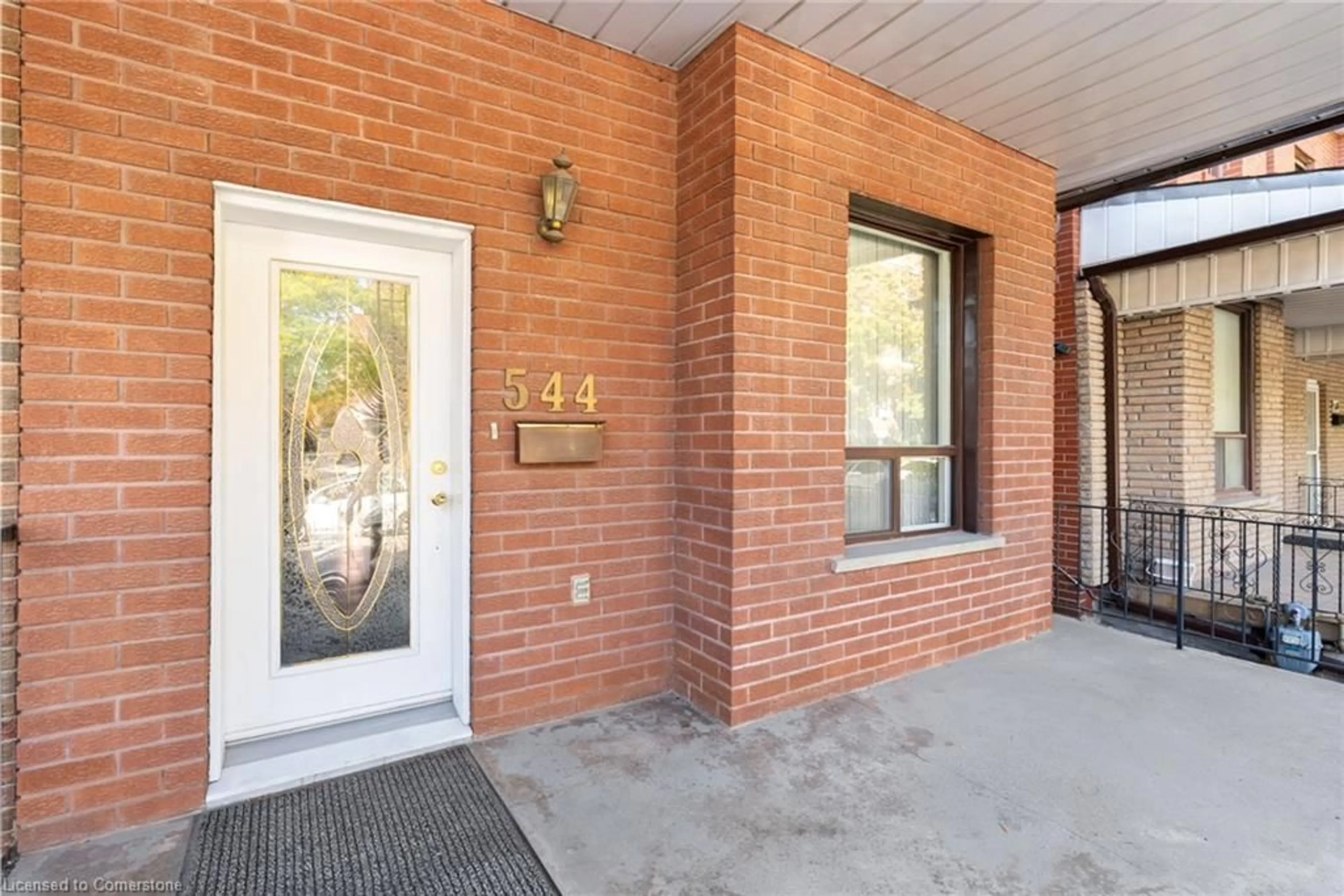 Home with brick exterior material for 544 Manning Ave, Toronto Ontario M6G 2V9