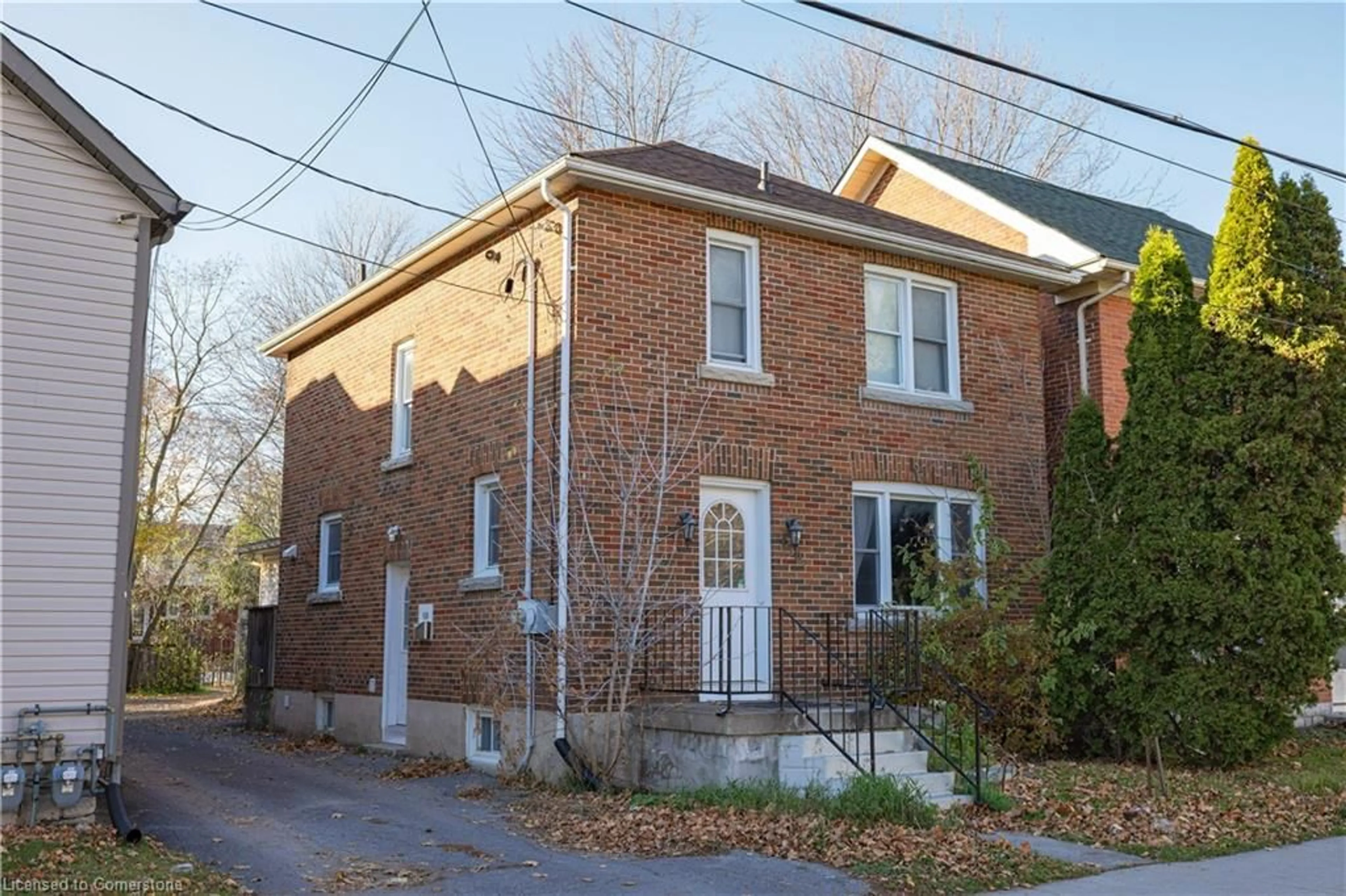 Home with brick exterior material for 150 Nelson St, Kingston Ontario K7L 3X1