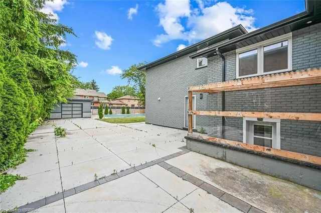 Additional property image - 396 Denlow Ave