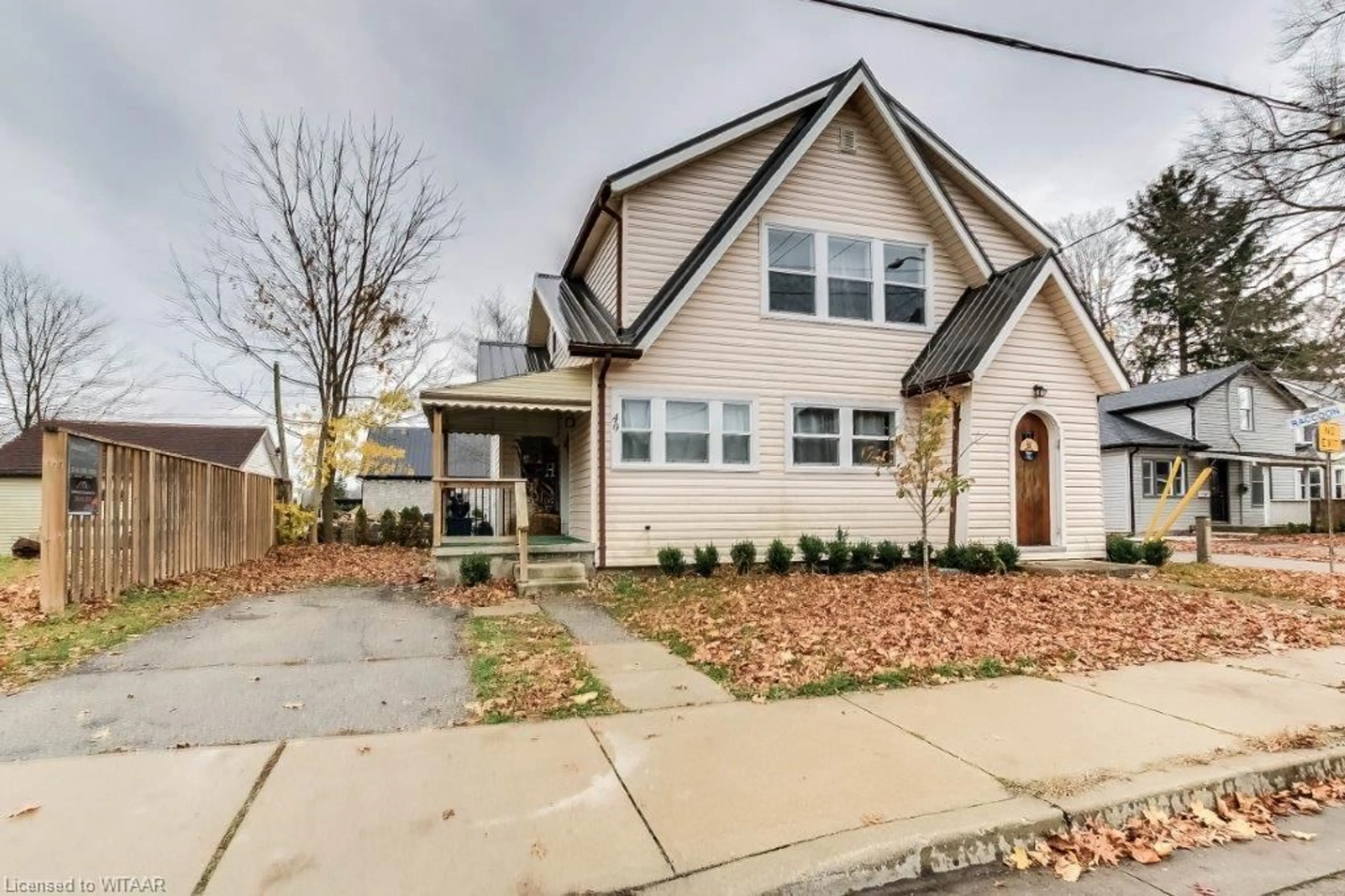 Frontside or backside of a home, the street view for 49 London St, Tillsonburg Ontario N4G 2L4