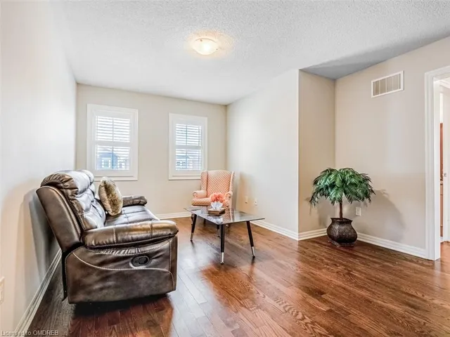 Additional property image - 367 Emmett Landng