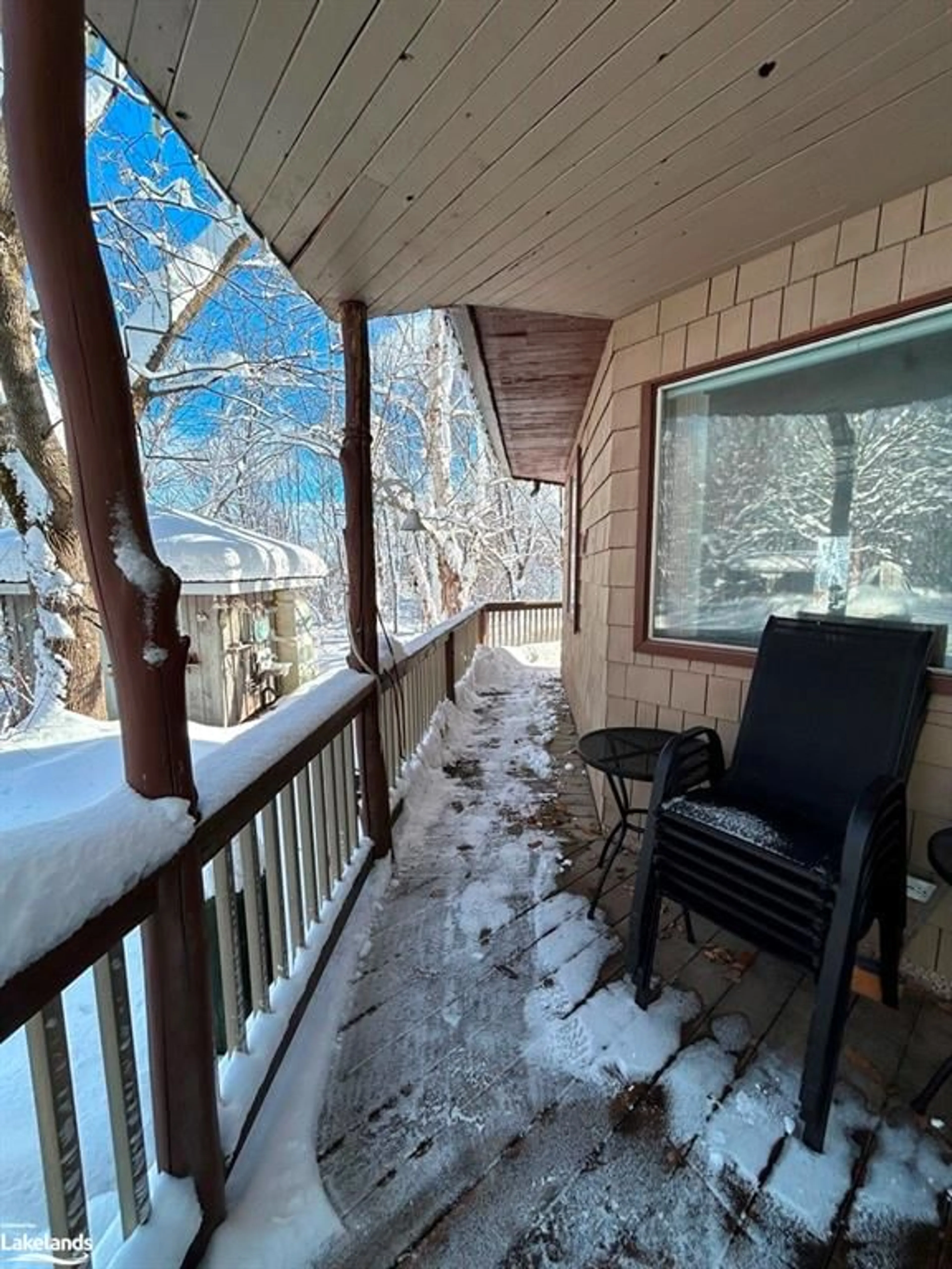 Balcony in the apartment, cottage for 2009 Quarry Rd, Coldwater Ontario L0K 1E0