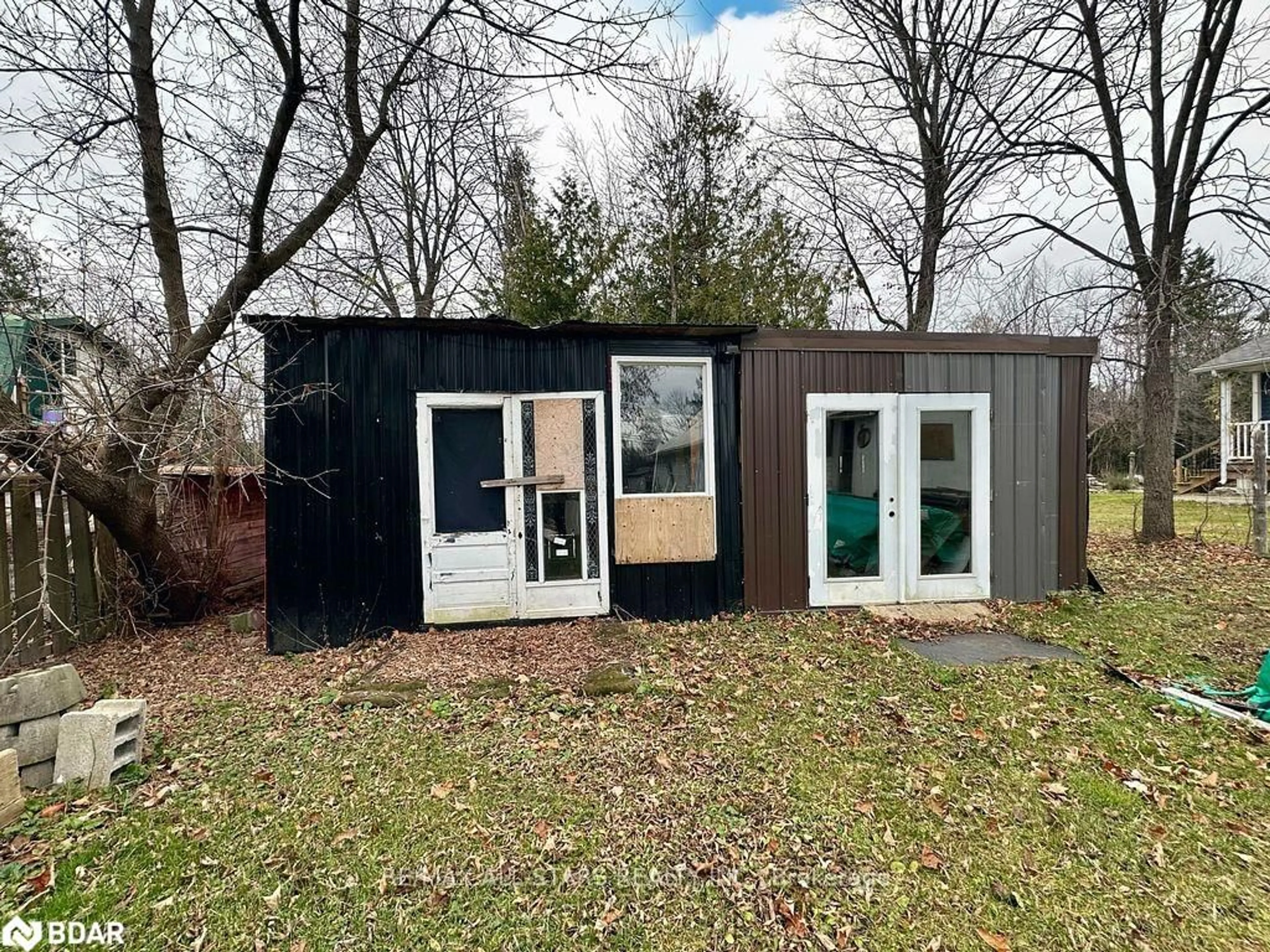 Shed for 64 Head St, Bobcaygeon Ontario K0M 1A0