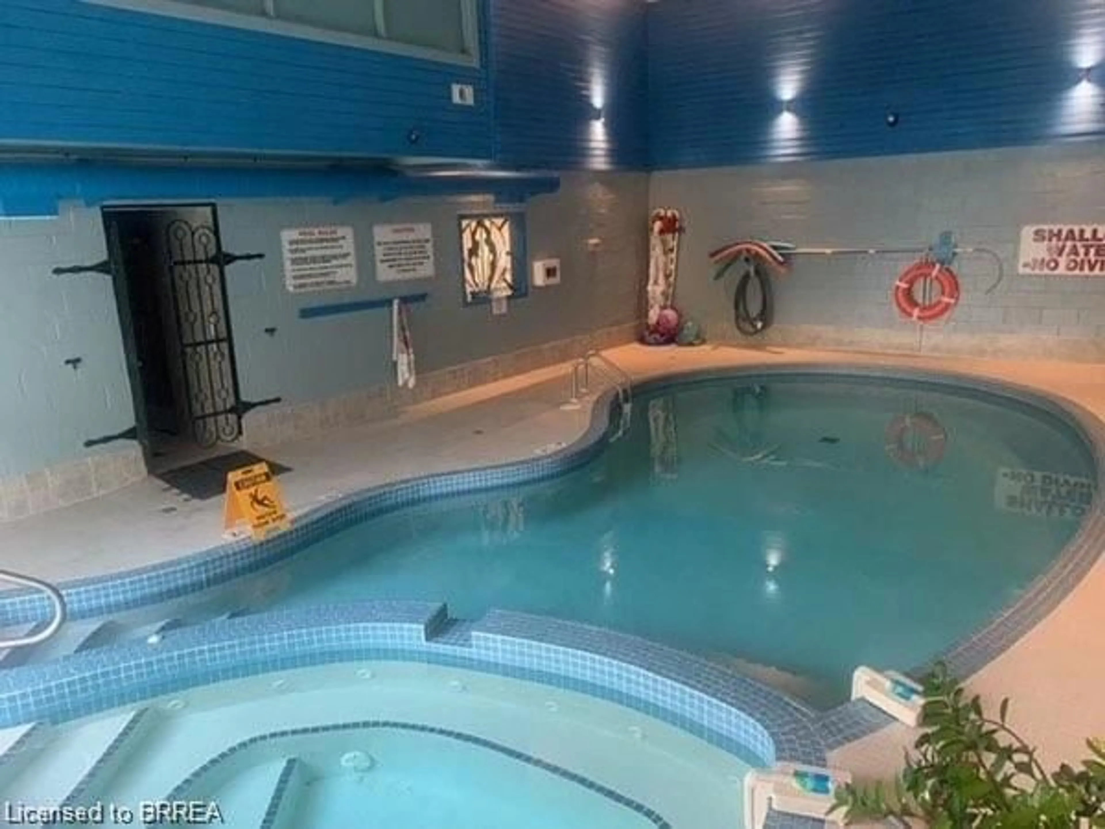 Indoor or outdoor pool for 7 Pepper Lane, Freelton Ontario L0R 1K0