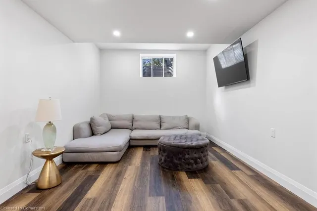 Additional property image - 308 Appleby Line