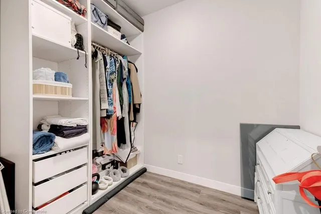 Additional property image - 15 Queen St Unit 812