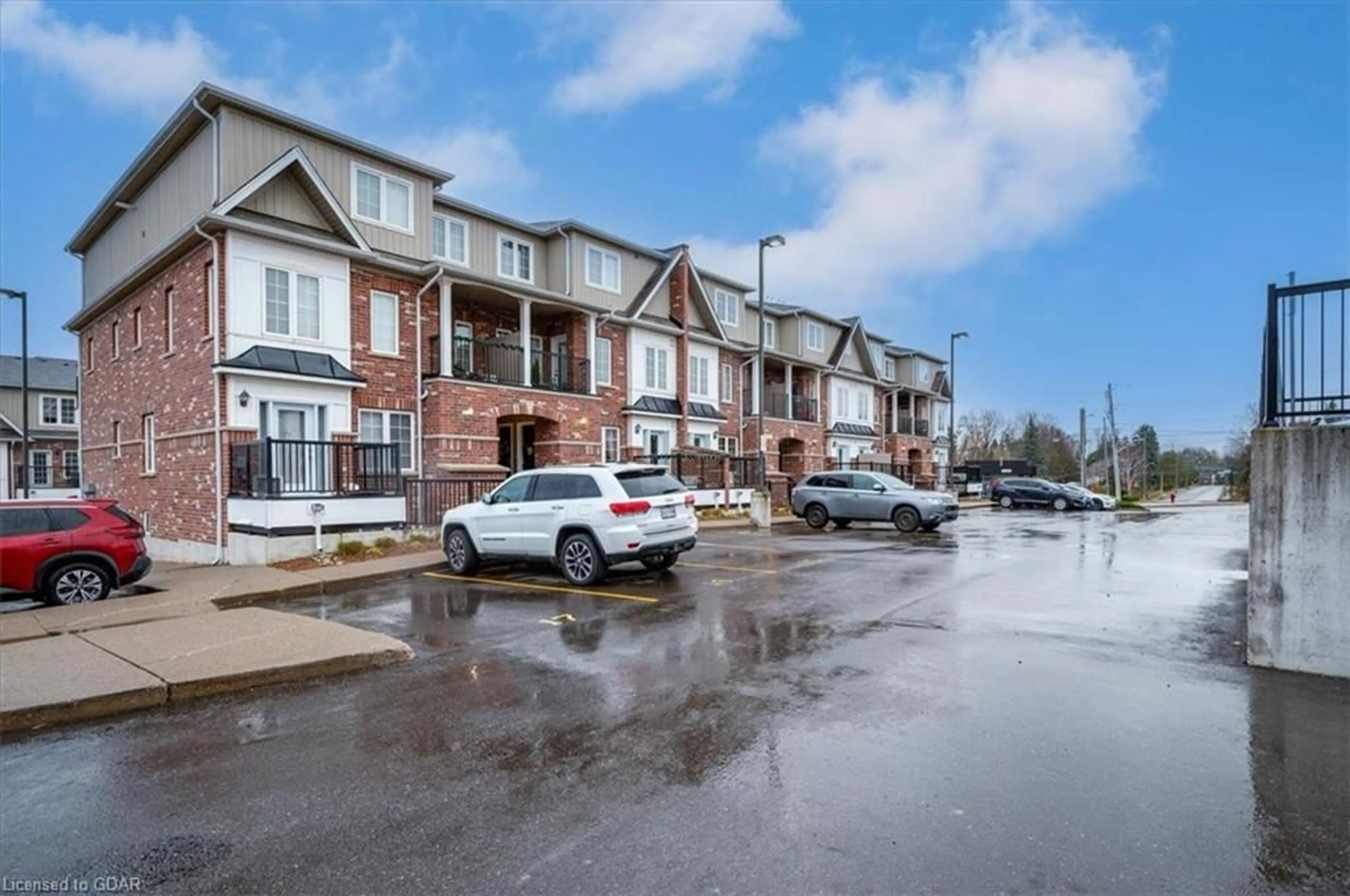 A pic from exterior of the house or condo, the street view for 5 Armstrong Street St #34, Orangeville Ontario L9W 0C5