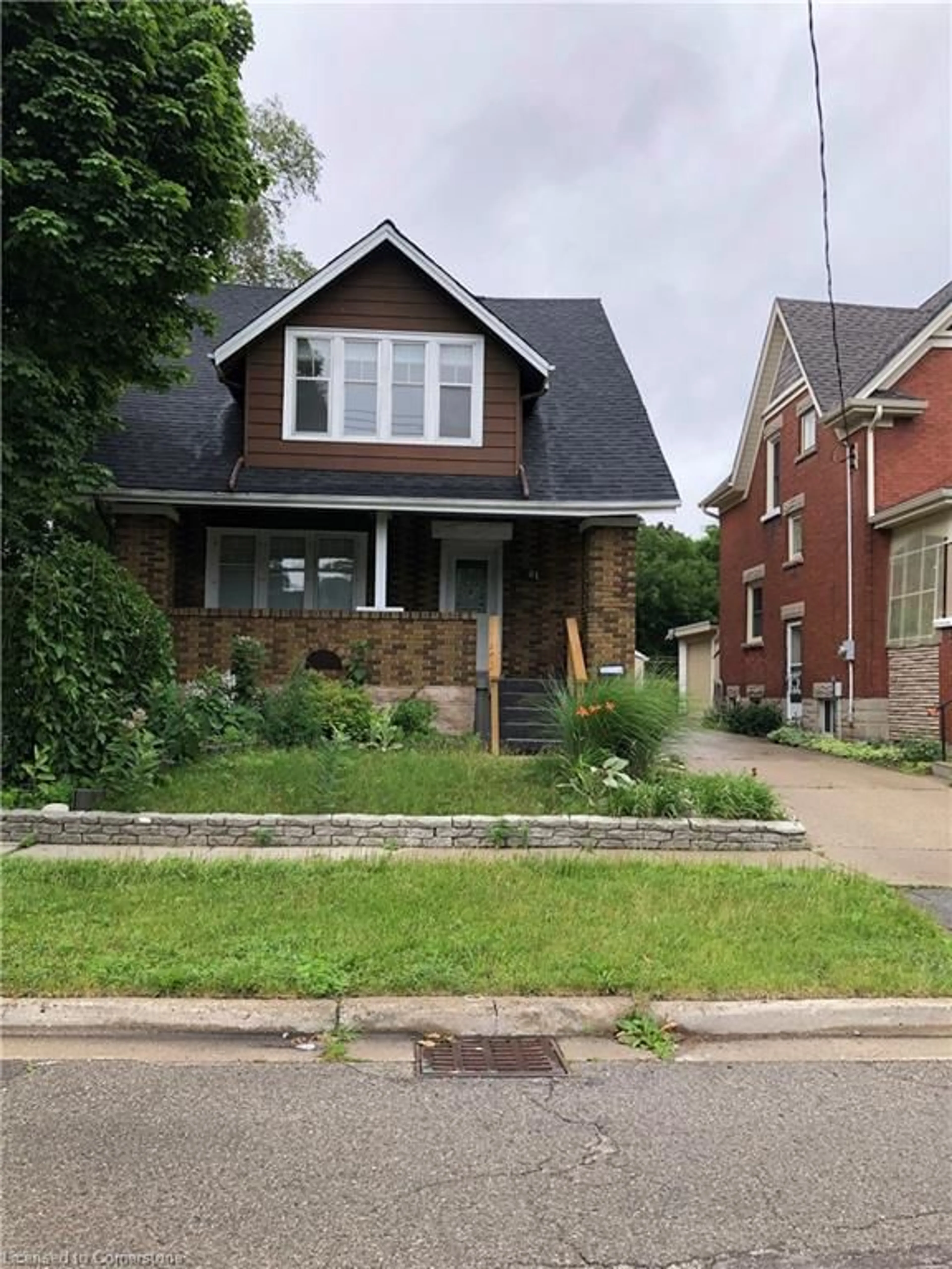 Frontside or backside of a home, the street view for 61 Mount Hope St, Kitchener Ontario N2G 2J5