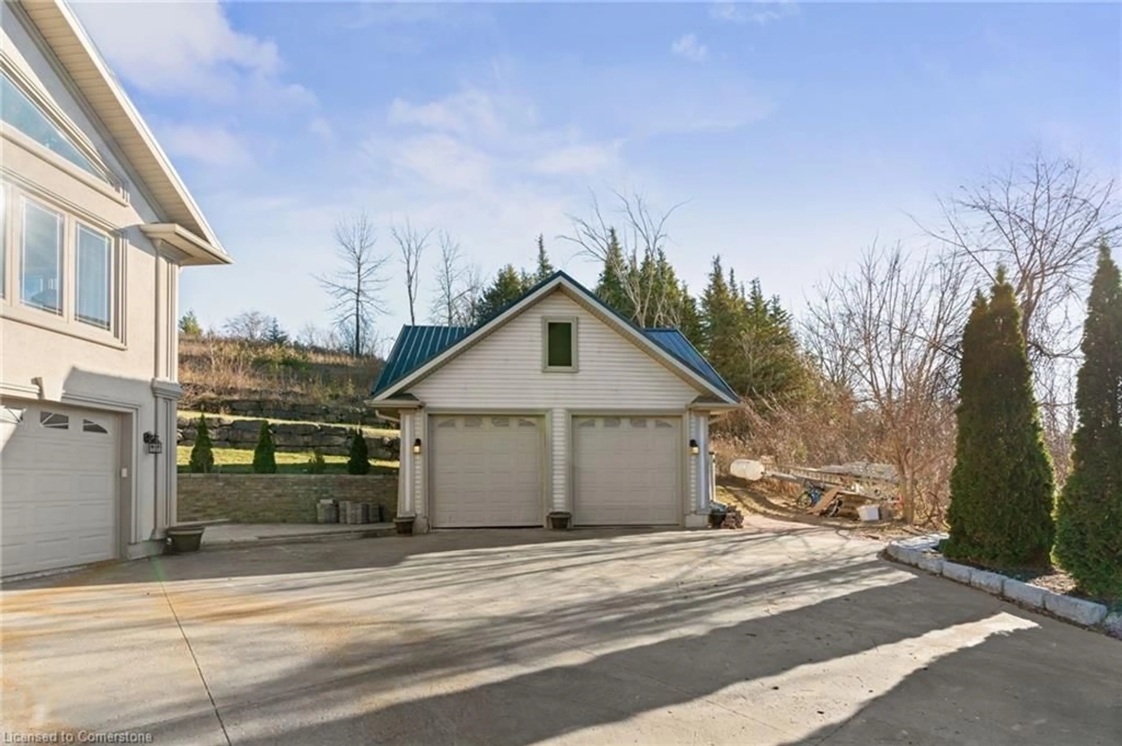 Indoor garage, cement floor for 177 Parkview Dr, Alnwick Twp Ontario K0K 2X0