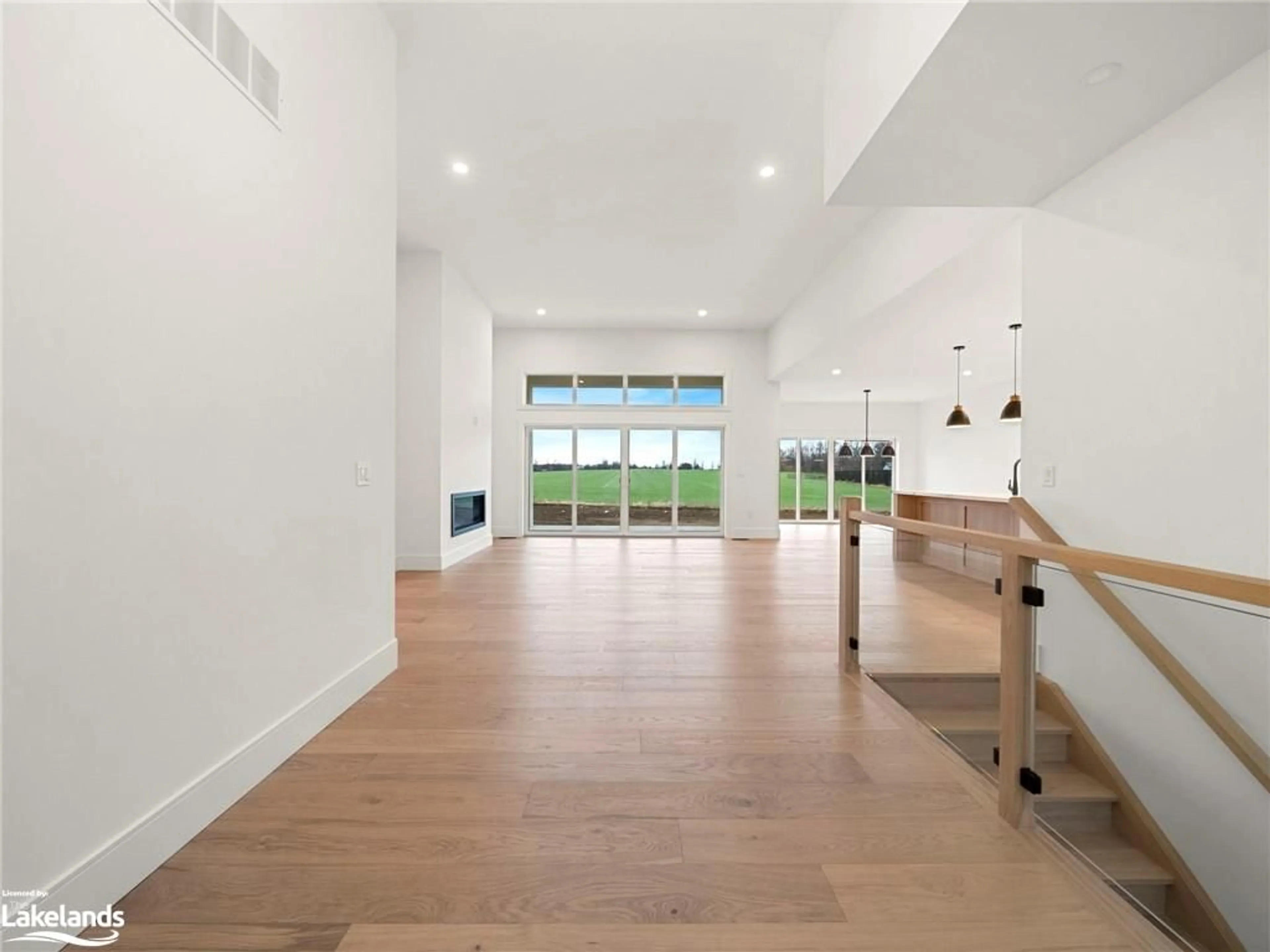 Indoor foyer, wood floors for 1778 Warminster Sideroad, Oro-Medonte Ontario L0K 1E0