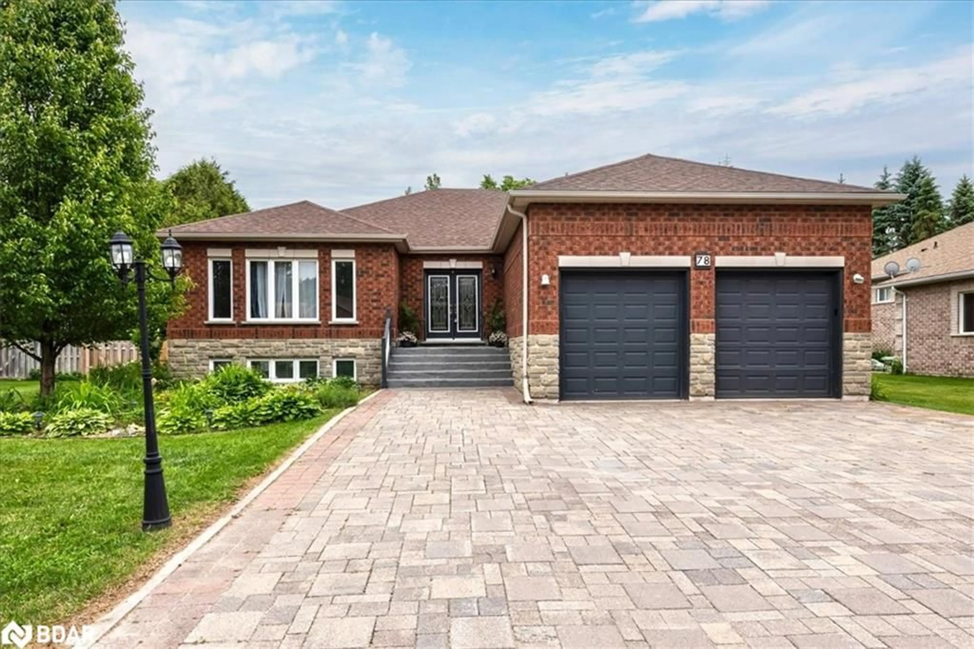 Home with brick exterior material for 78 Fairway Cres, Wasaga Beach Ontario L9Z 1B8