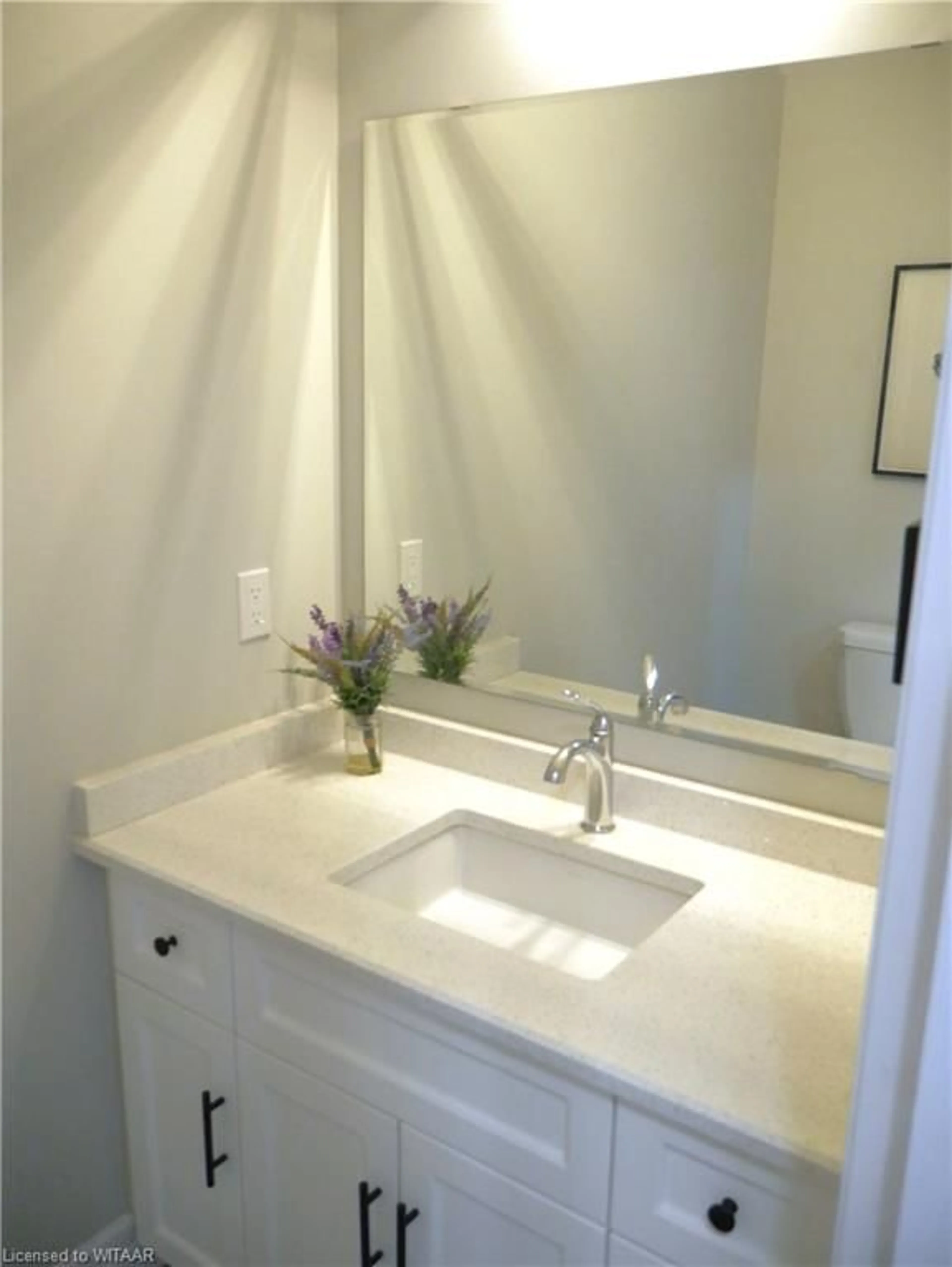 Contemporary bathroom, wood floors for 94 Beech Blvd, Tillsonburg Ontario N4G 5S1