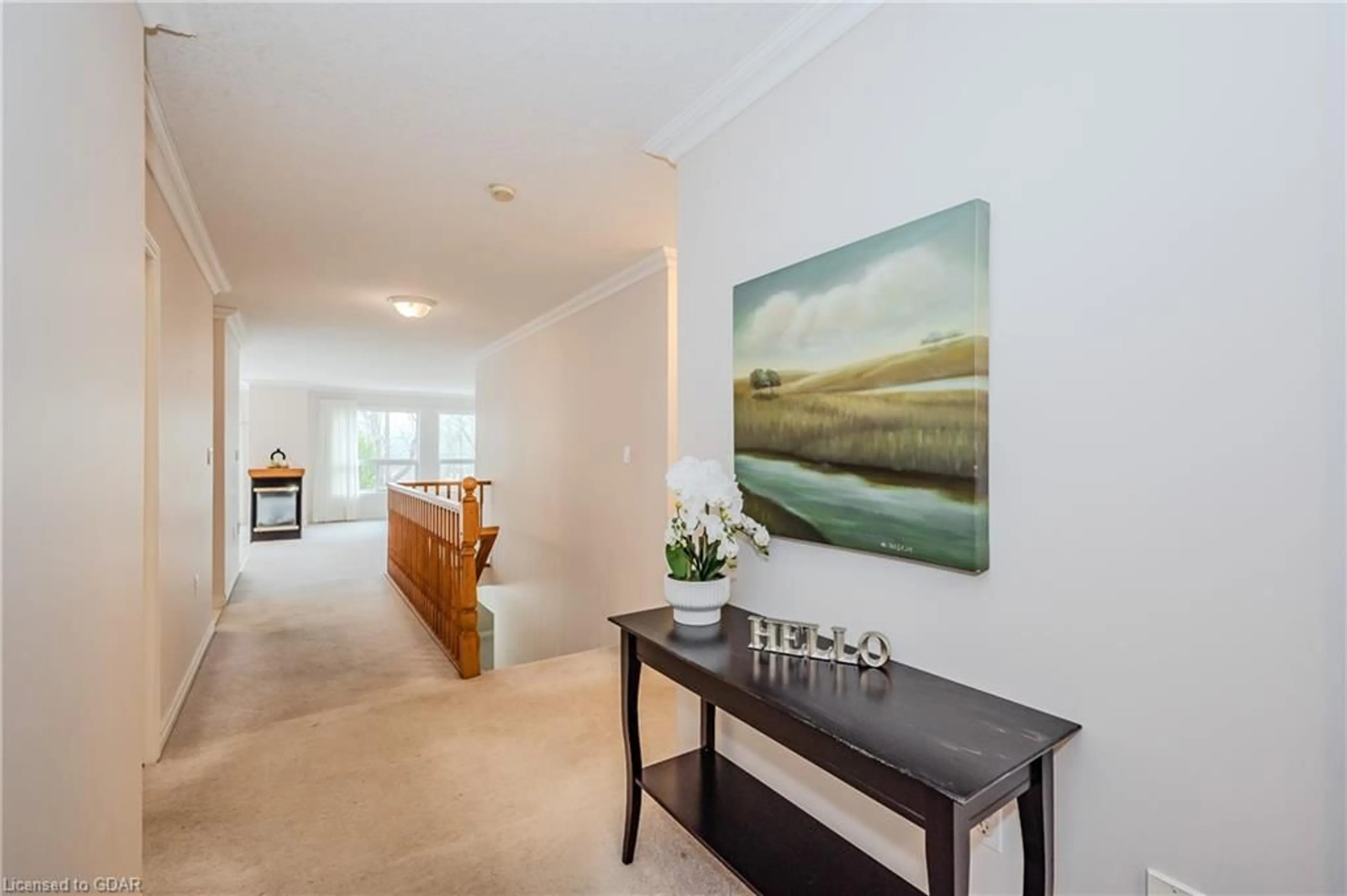 Indoor entryway, wood floors for 20 Honeysuckle Dr, Guelph Ontario N1G 4X7