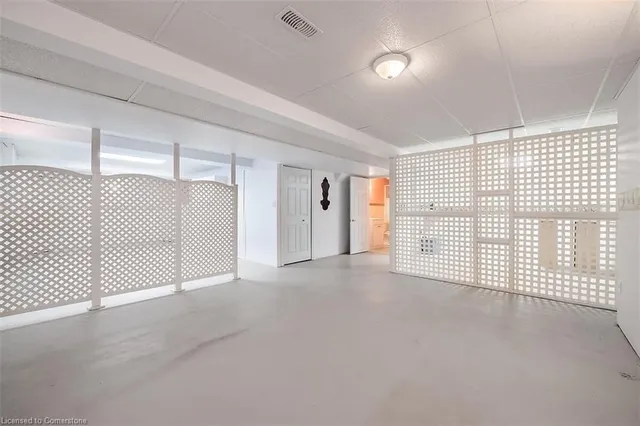 Additional property image - 81 Valridge Dr Unit 8
