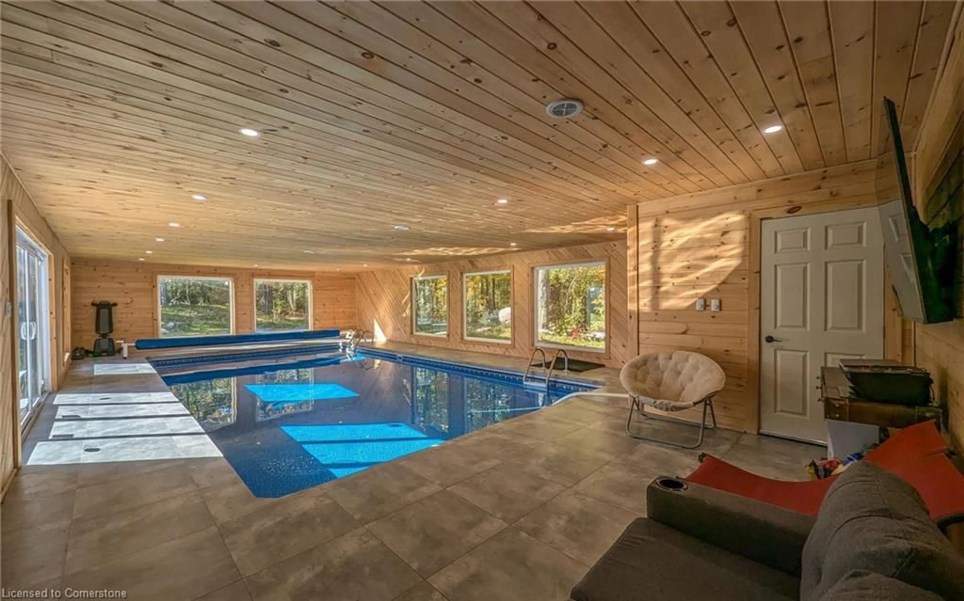 Indoor or outdoor pool for 824 Trenton Frankford Rd, Quinte West Ontario K8V 5P6