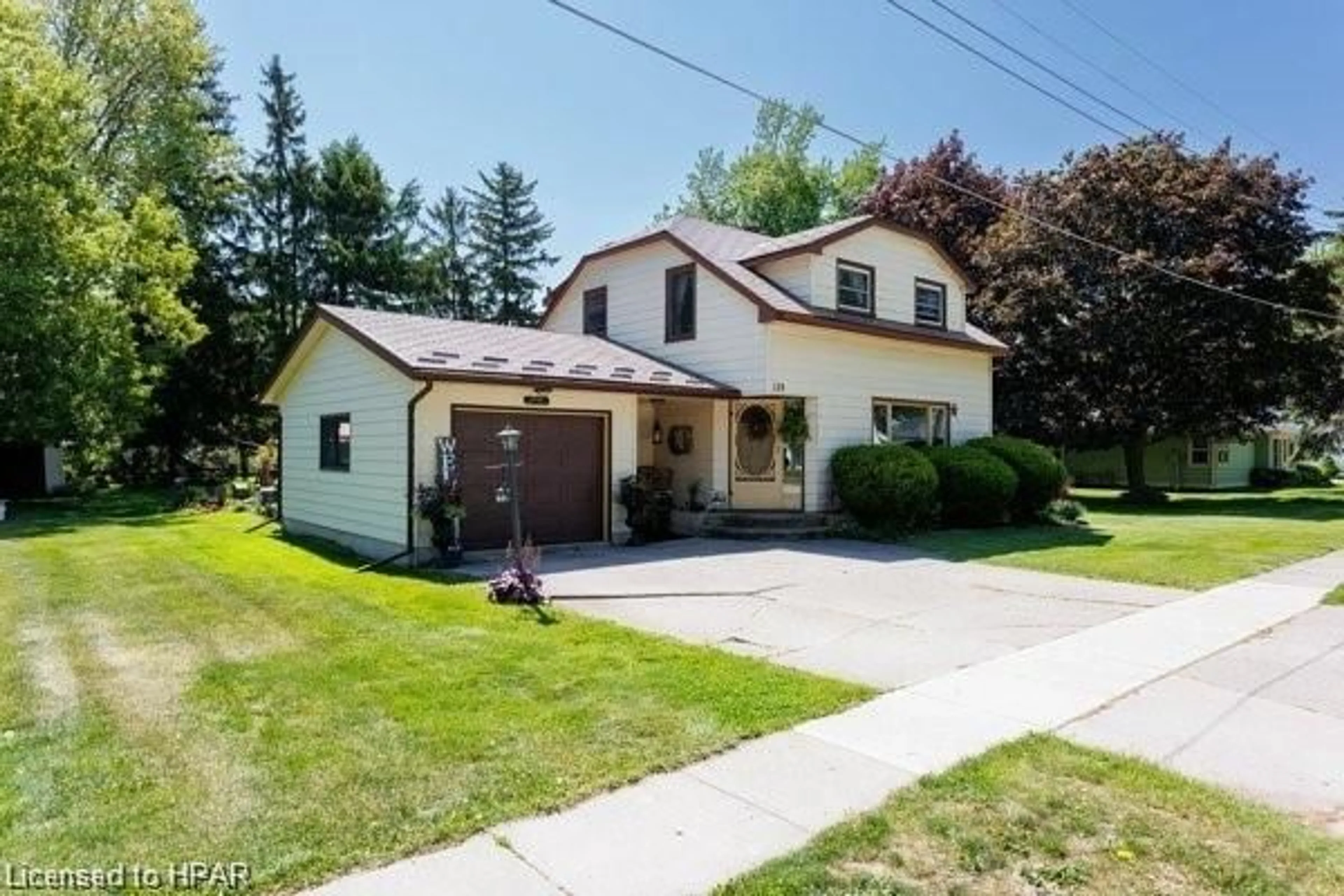 Frontside or backside of a home, cottage for 129 King St, Atwood Ontario N0G 1B0