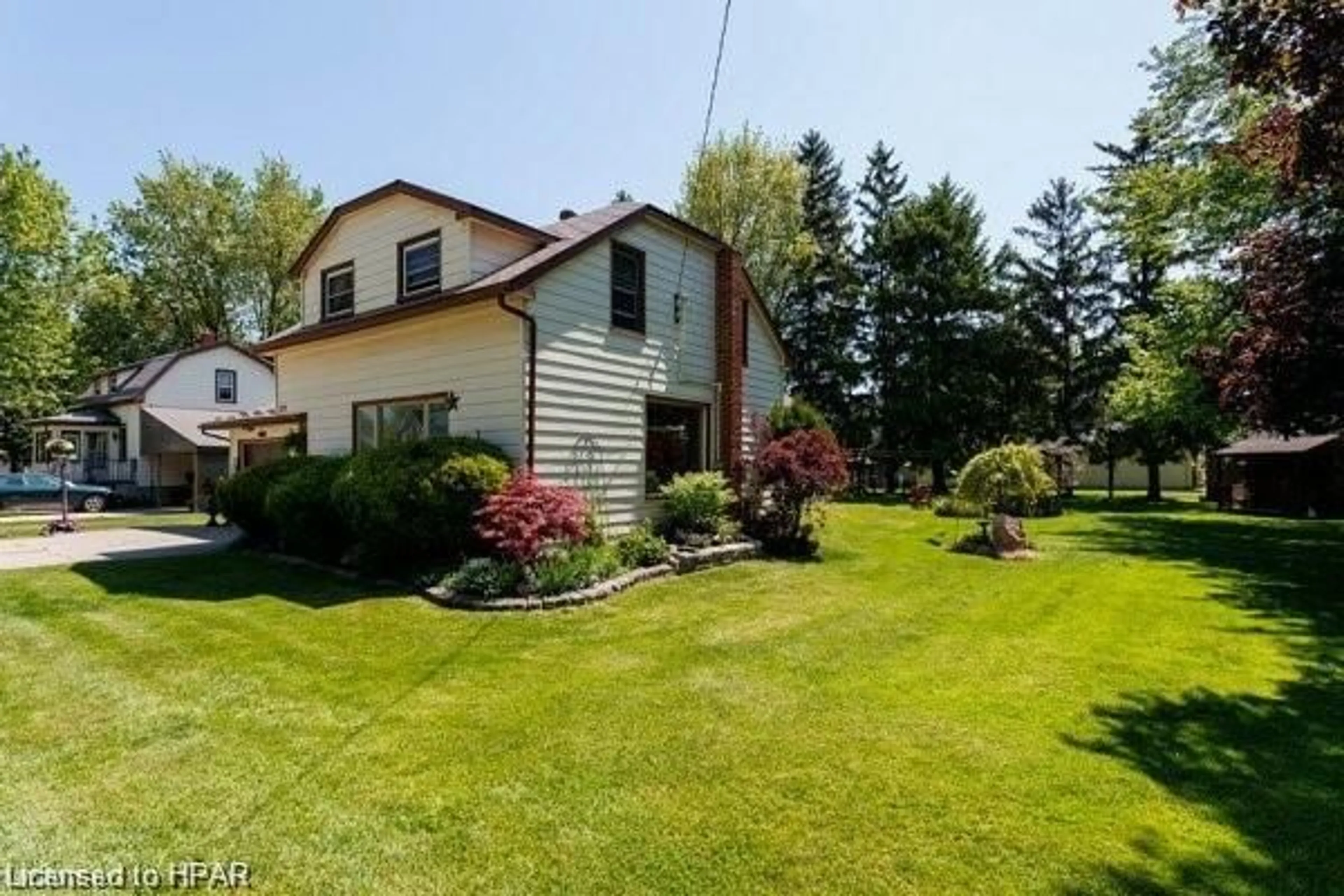 Frontside or backside of a home, cottage for 129 King St, Atwood Ontario N0G 1B0