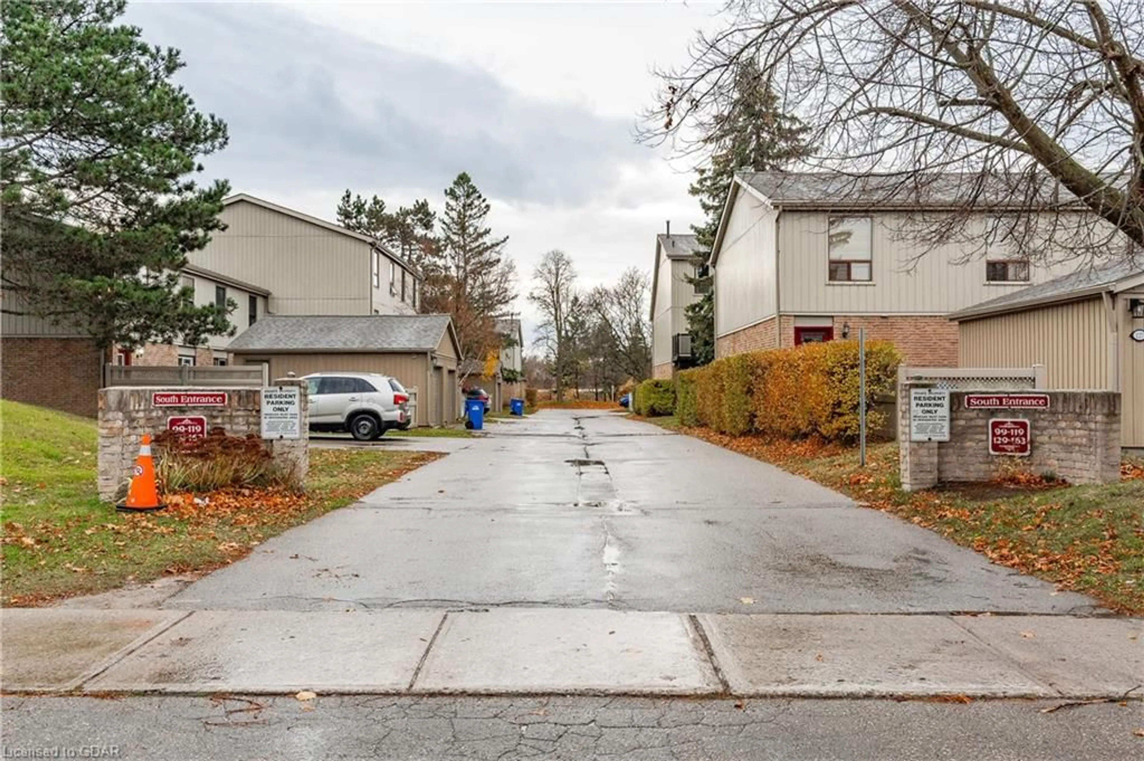 A pic from exterior of the house or condo, the street view for 141 Janefield Ave Ave #43, Guelph Ontario N1G 2L4