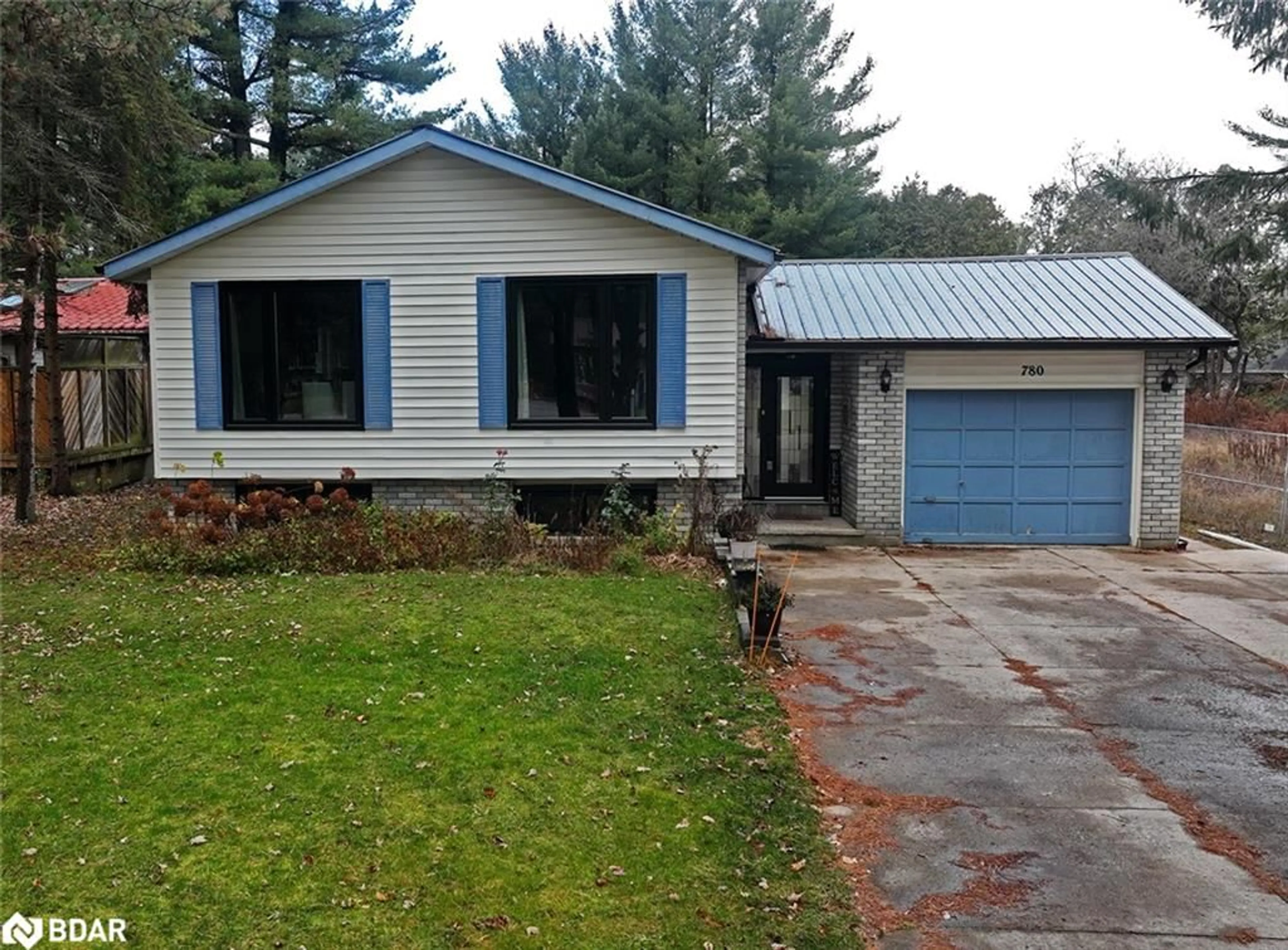 Frontside or backside of a home, cottage for 780 Pinegrove Ave, Innisfil Ontario L9S 2K2