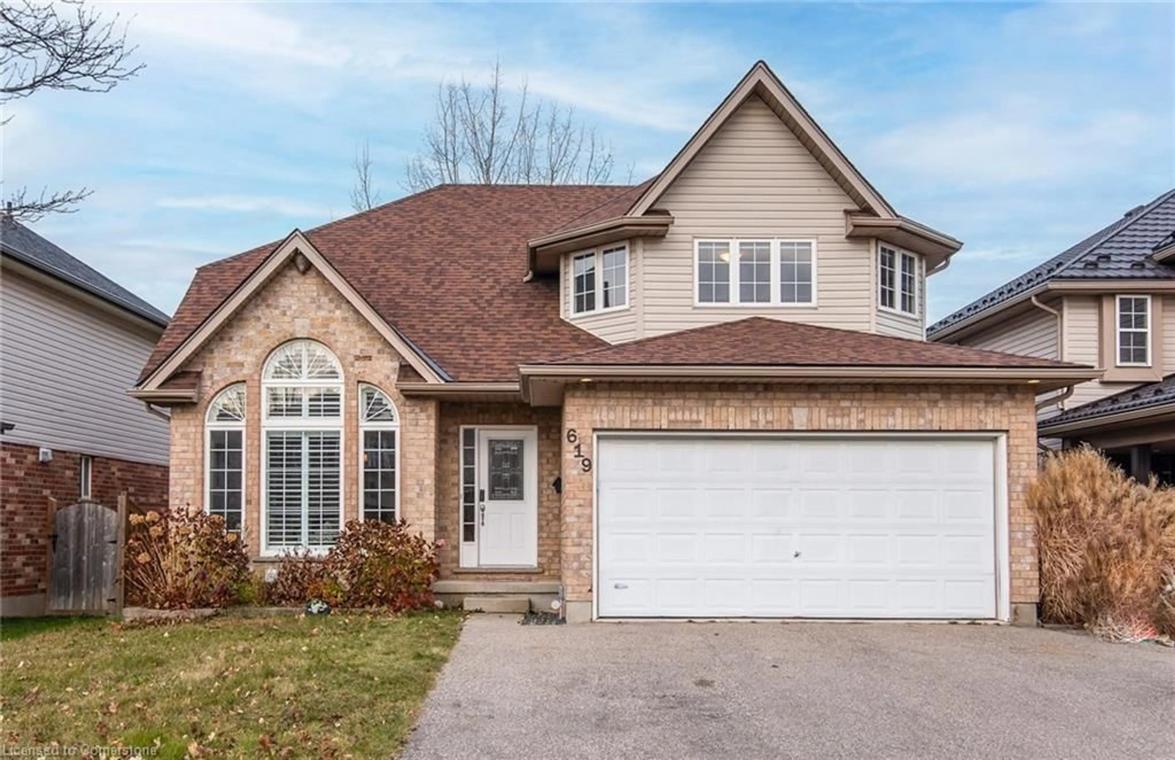 Frontside or backside of a home, cottage for 619 Rush Meadow Cres, Kitchener Ontario N2R 1S9