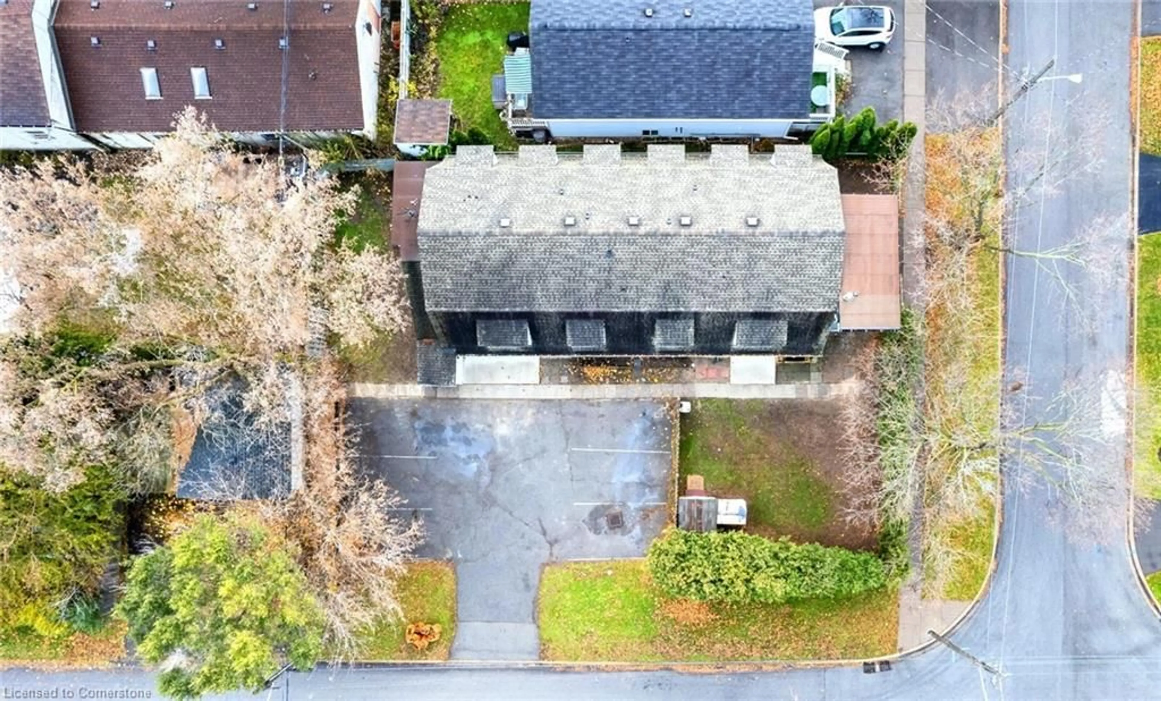 Frontside or backside of a home, the street view for 20 Mildred Ave, St. Catharines Ontario L2R 6H8