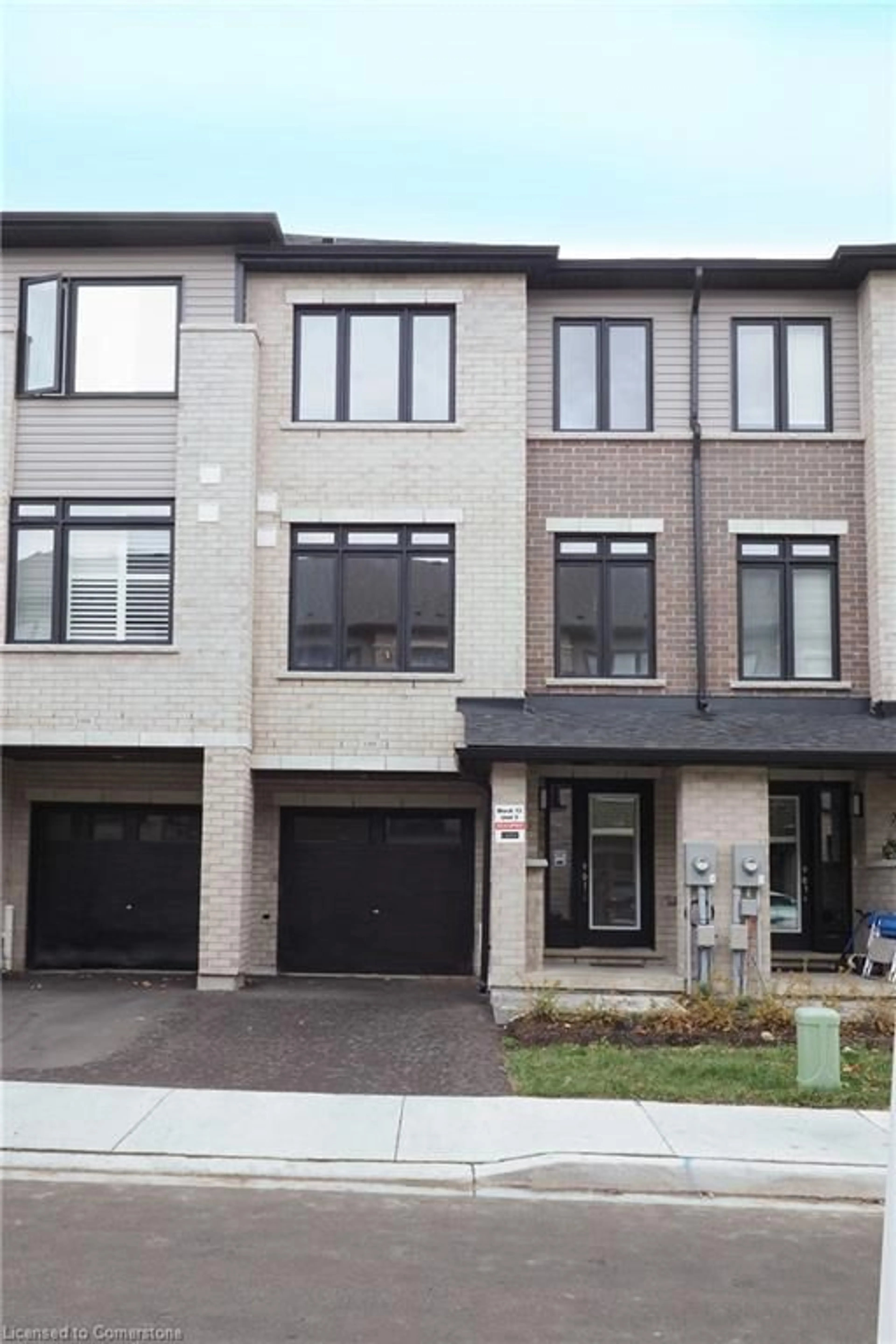 A pic from exterior of the house or condo, the front or back of building for 585 Colborne St #1305, Brantford Ontario N3S 0K4