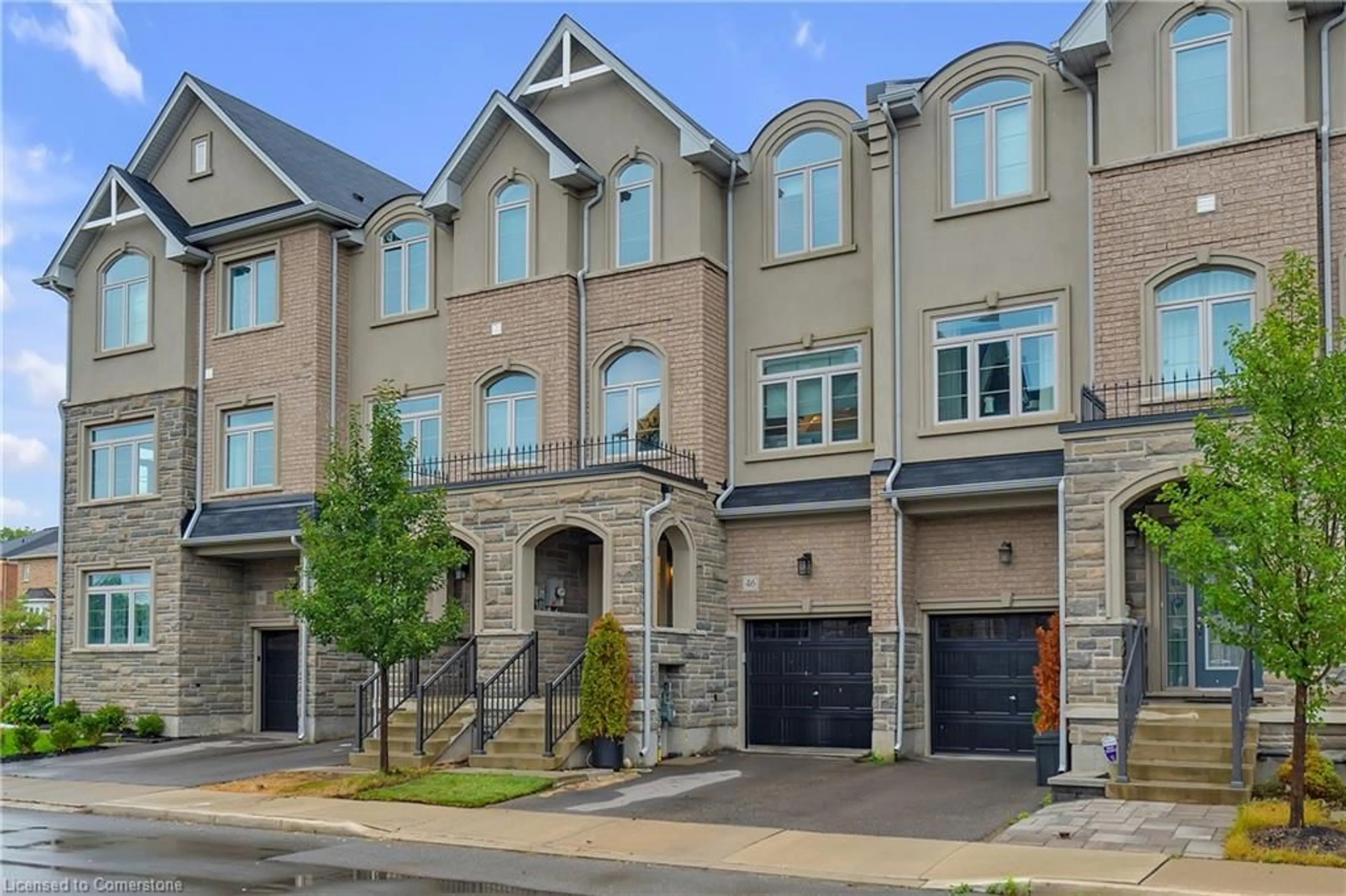 A pic from exterior of the house or condo, the street view for 46 Borers Creek Cir, Waterdown Ontario L8B 1W3