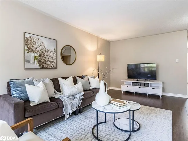 Additional property image - 571 Rossellini Dr